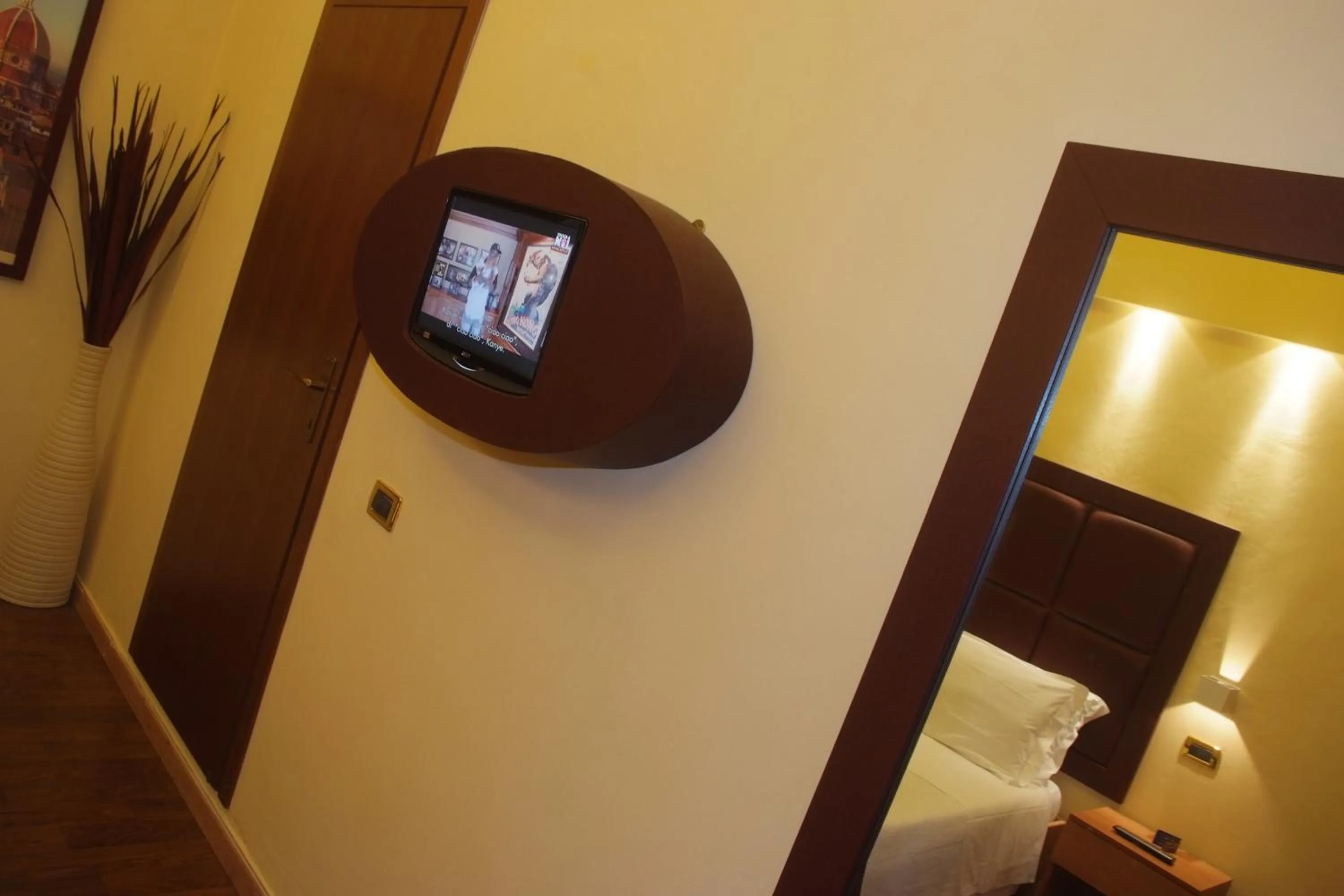 TV and multimedia, Bed in EuroHome