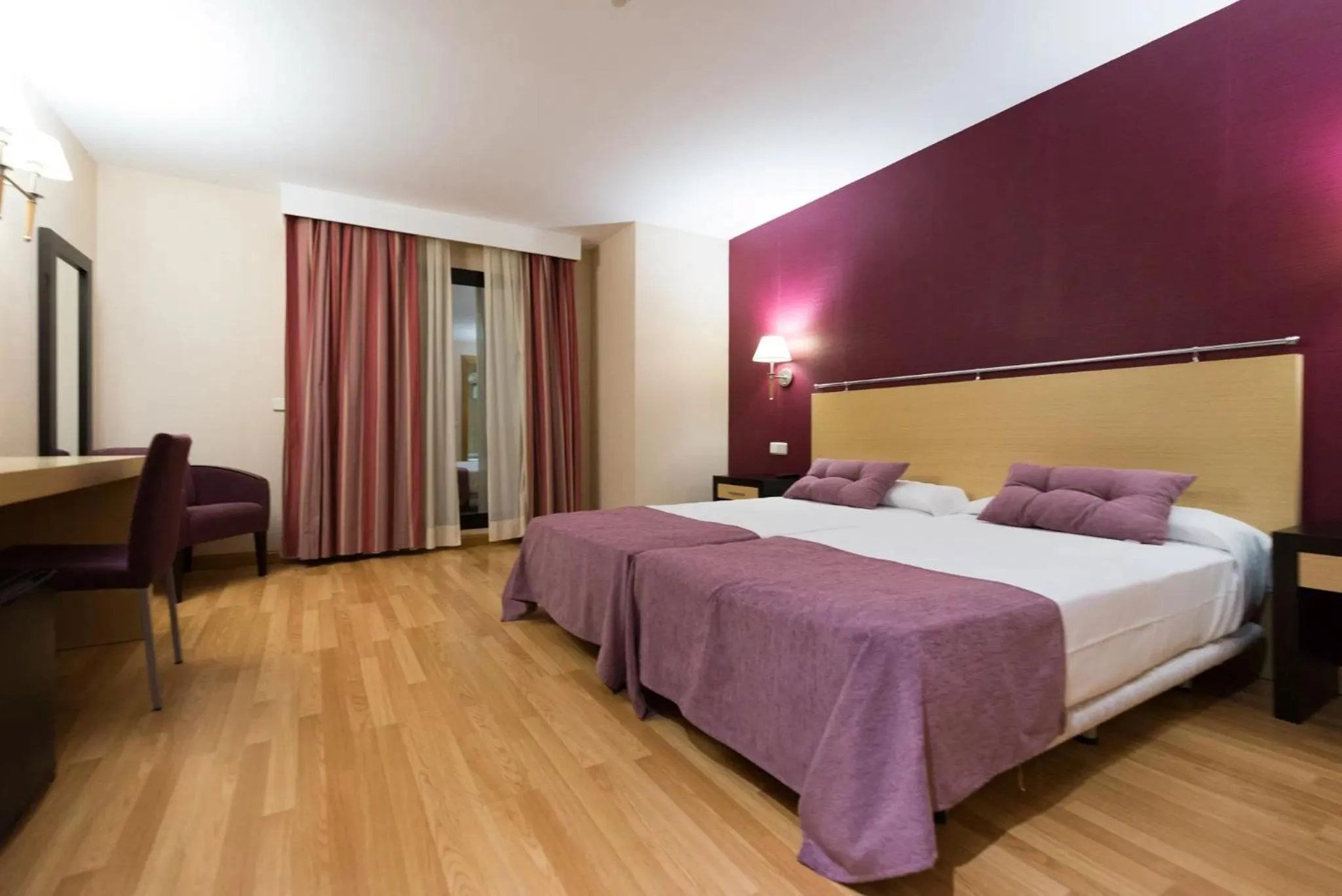 Photo of the whole room, Bed in Hotel Equo Aranjuez
