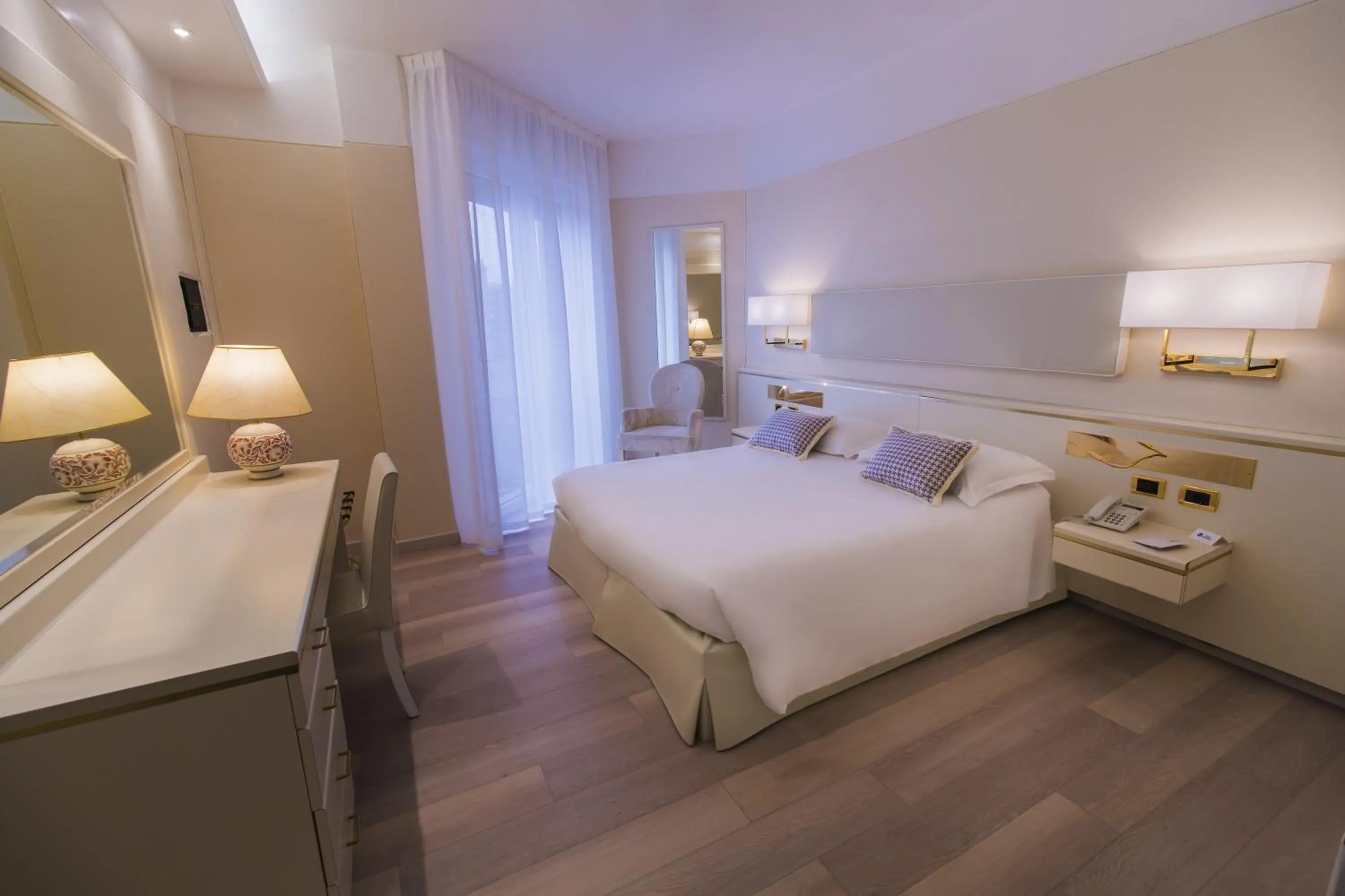 Sea view, Bed in Hotel Bristol