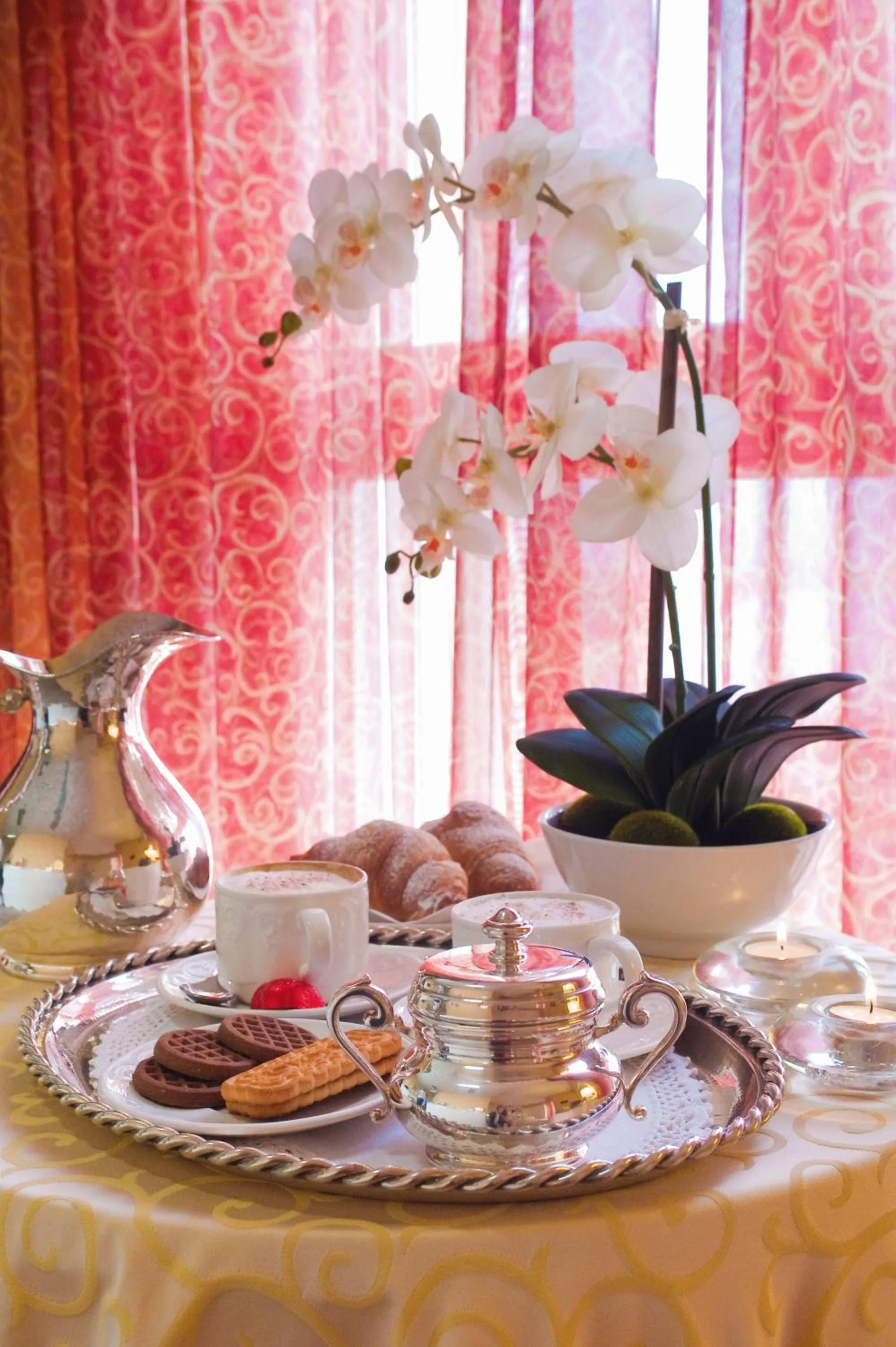 Decorative detail in Hotel Bristol