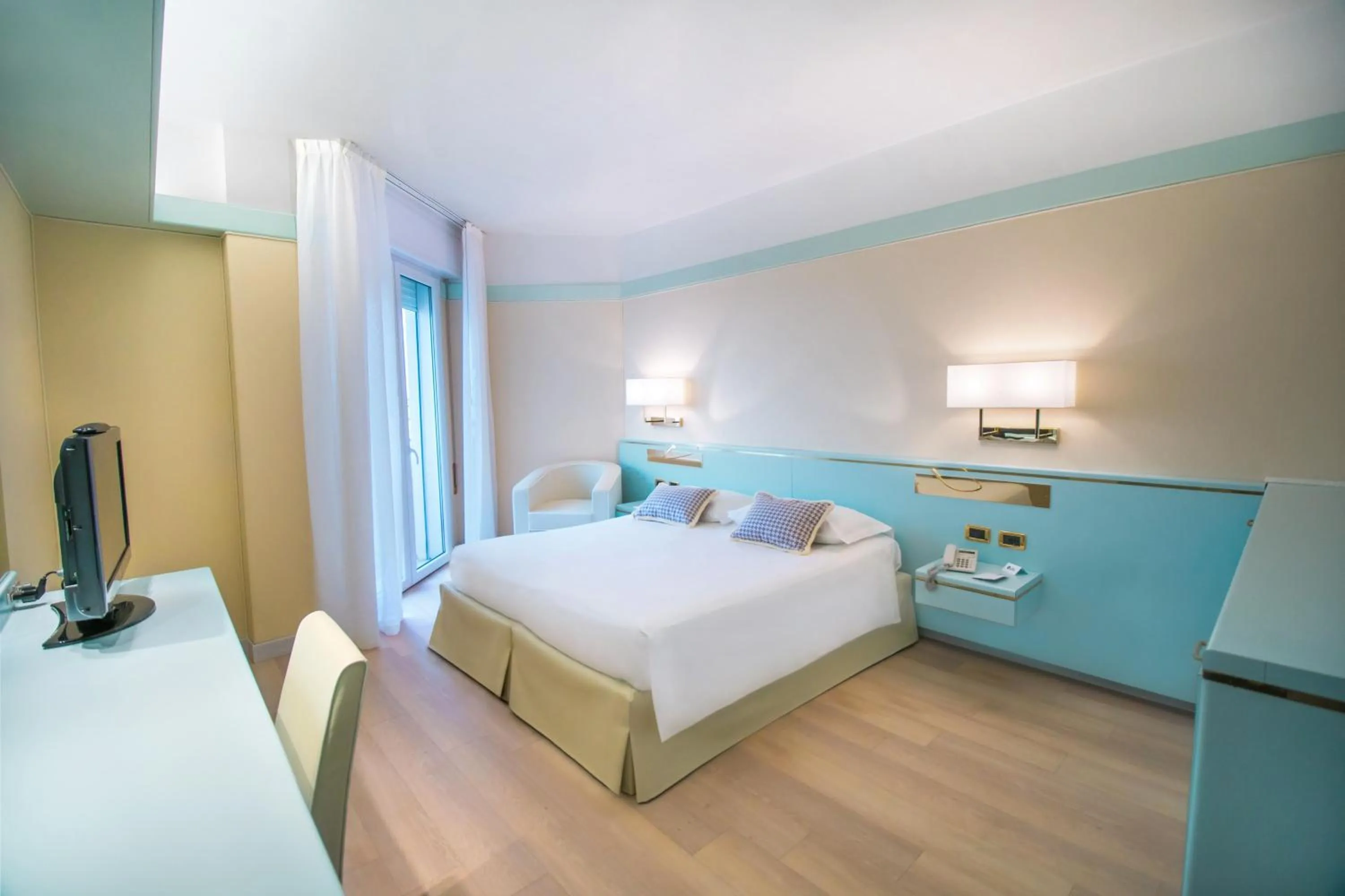 Sea view, Bed in Hotel Bristol