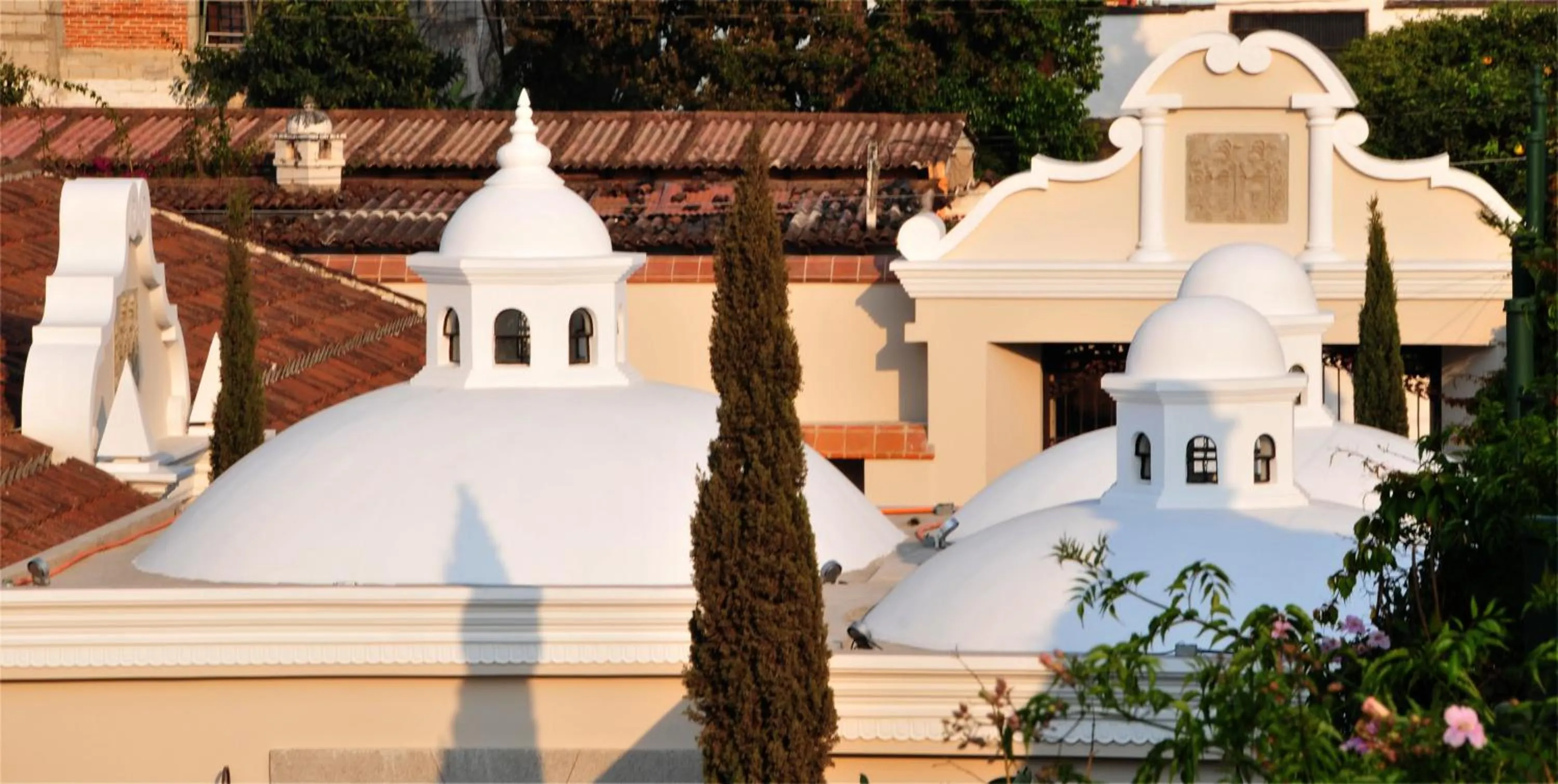 Property building in Pensativo House Hotel