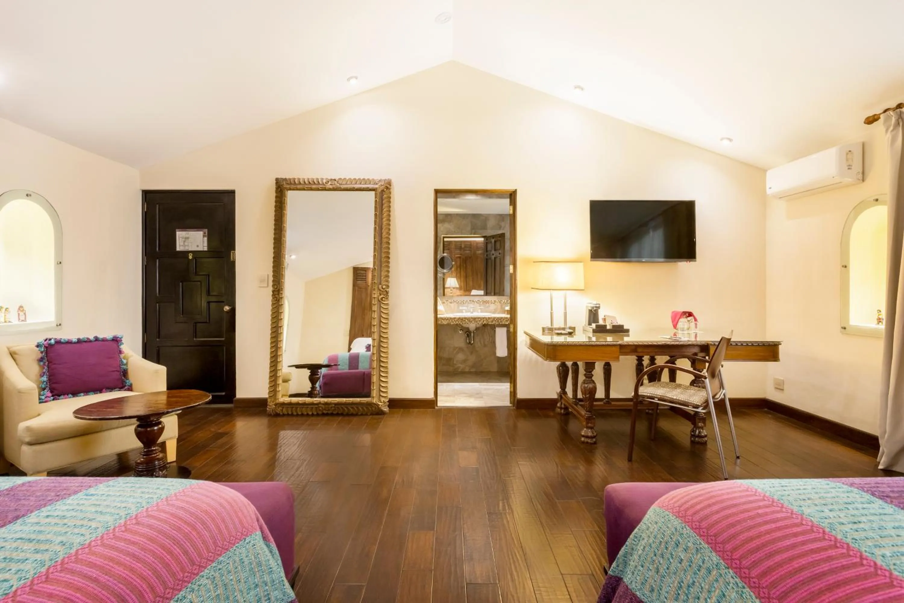 Bed in Pensativo House Hotel