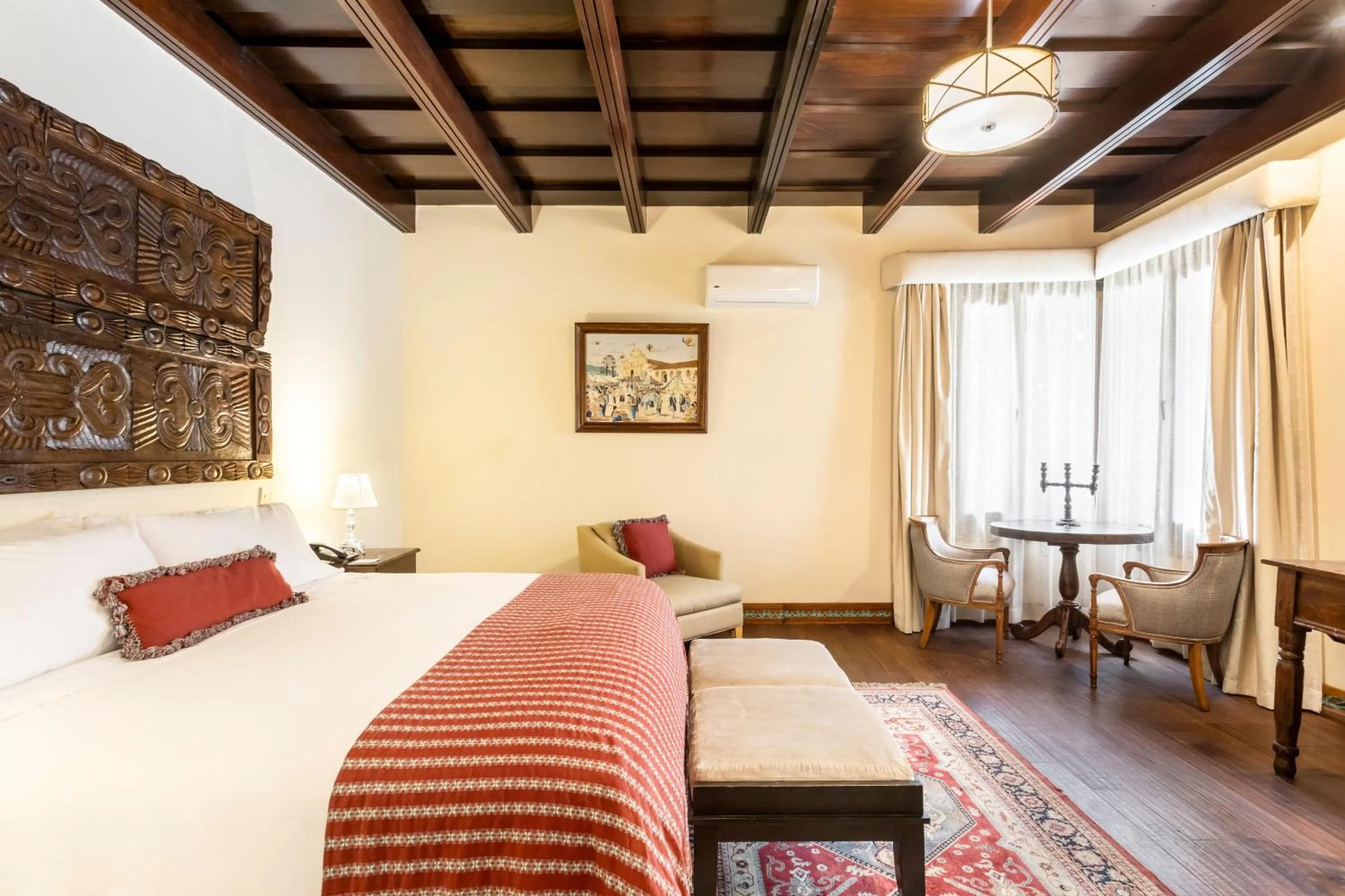 Seating area, Bed in Pensativo House Hotel