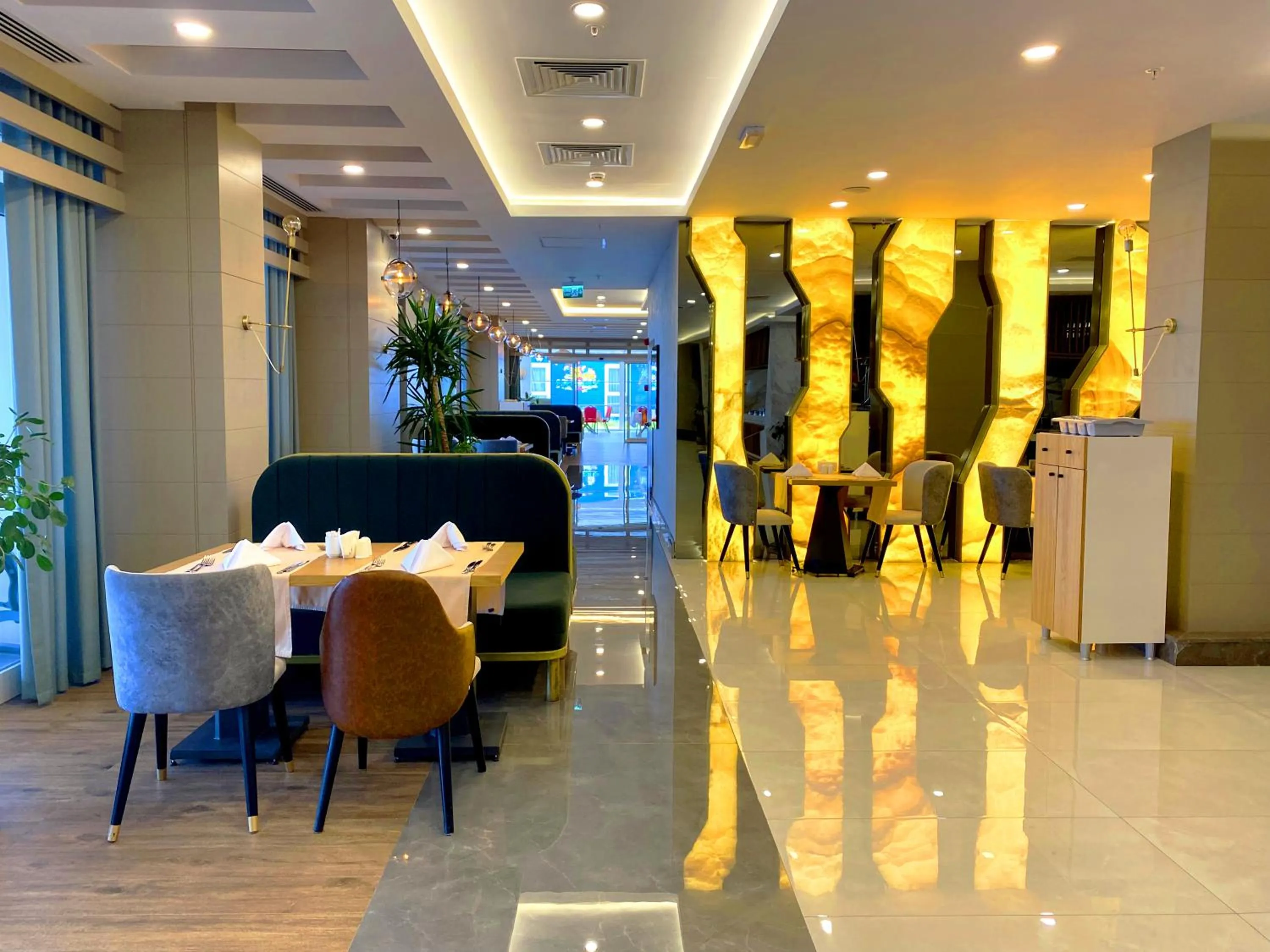 Restaurant/places to eat in Sunthalia Hotels & Resorts Ultra All Inclusive Adults Only Party Hotel