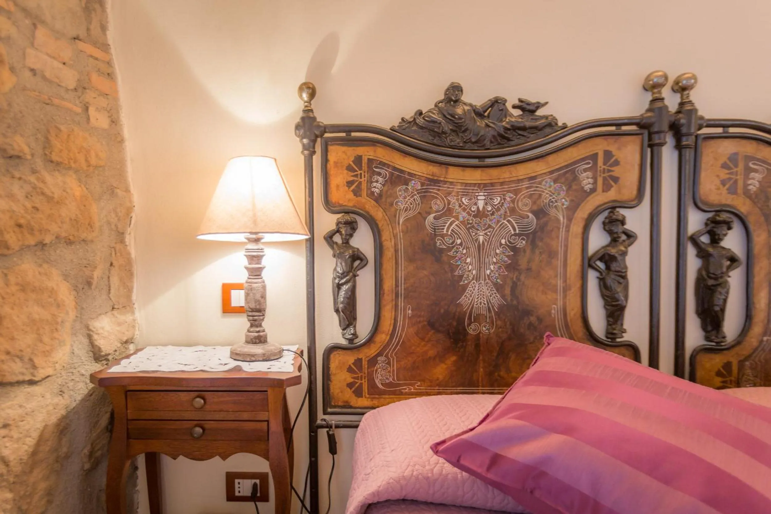 Decorative detail, Bed in Viterbo Antica - centro storico