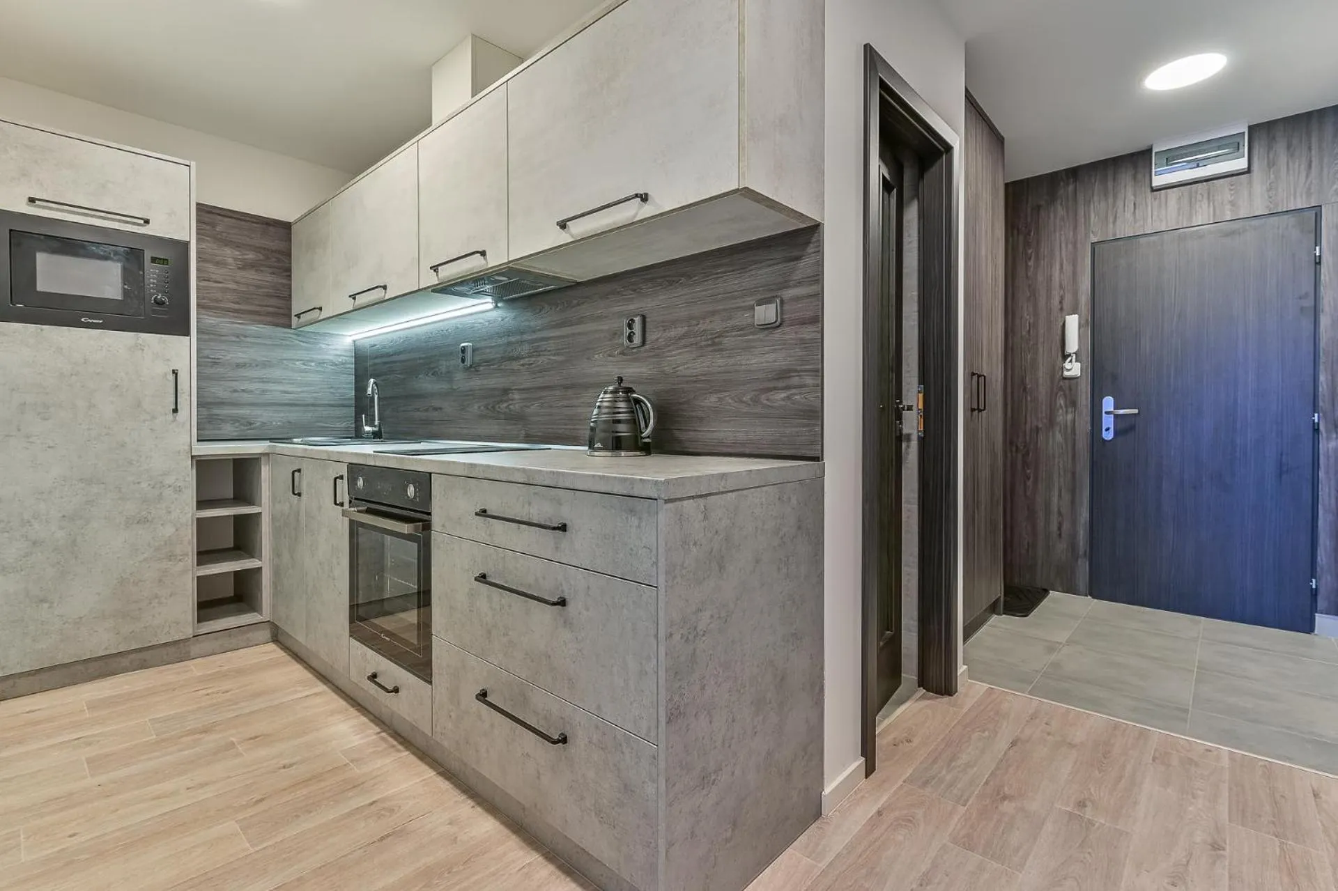 Kitchen or kitchenette in Hotel Stračena City