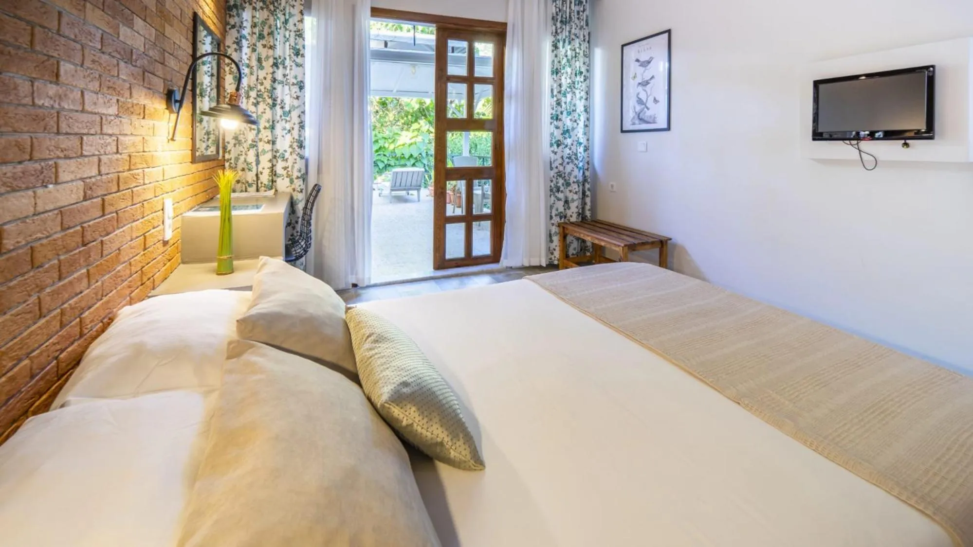 Photo of the whole room in Selimhan Otel