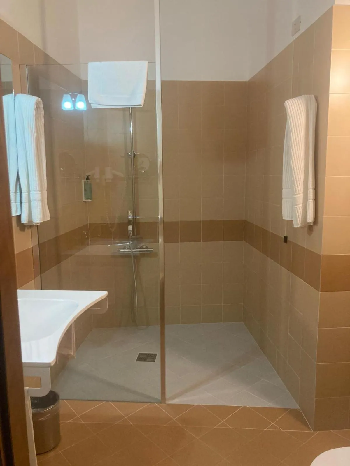 Bathroom in Hotel Baglio Santacroce