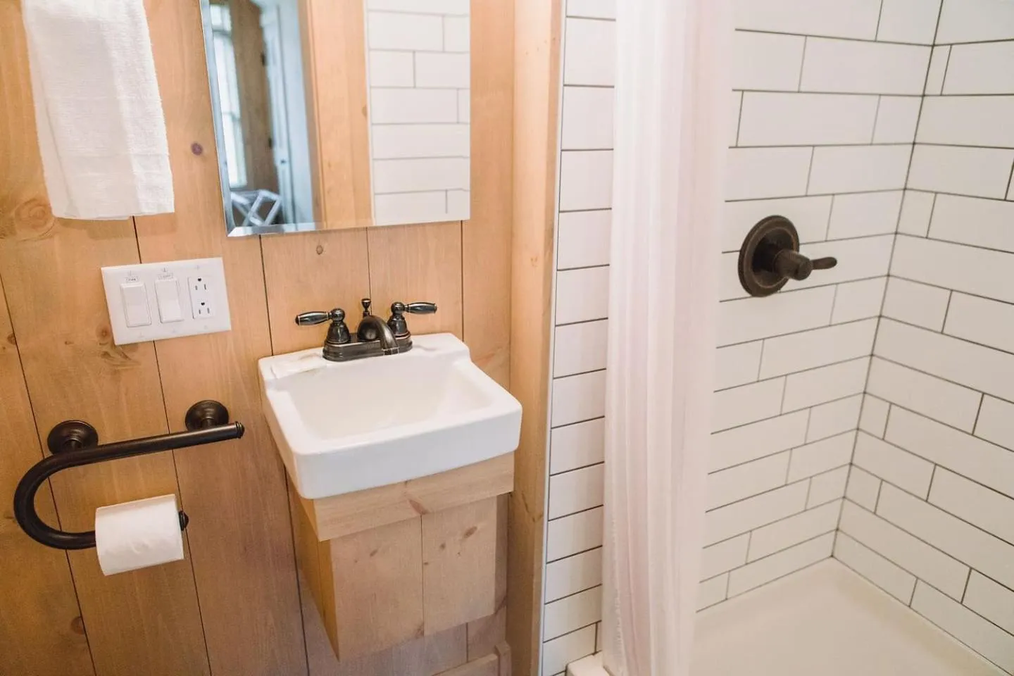 Shower in High Peaks Chalet