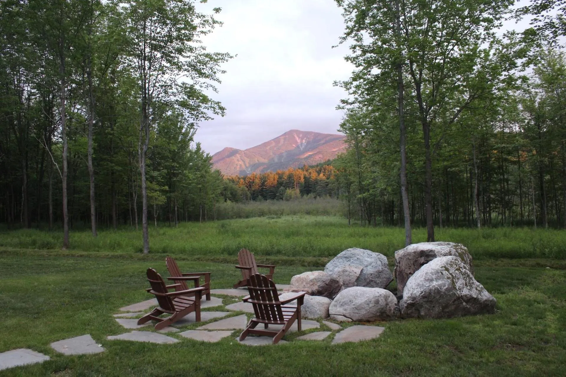 Autumn in High Peaks Chalet