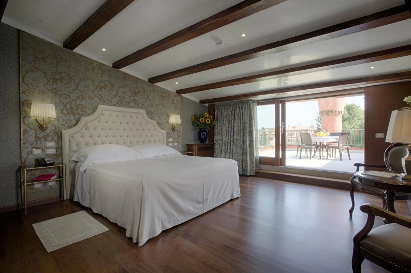 Bedroom, Bed in Hotel Santa Chiara