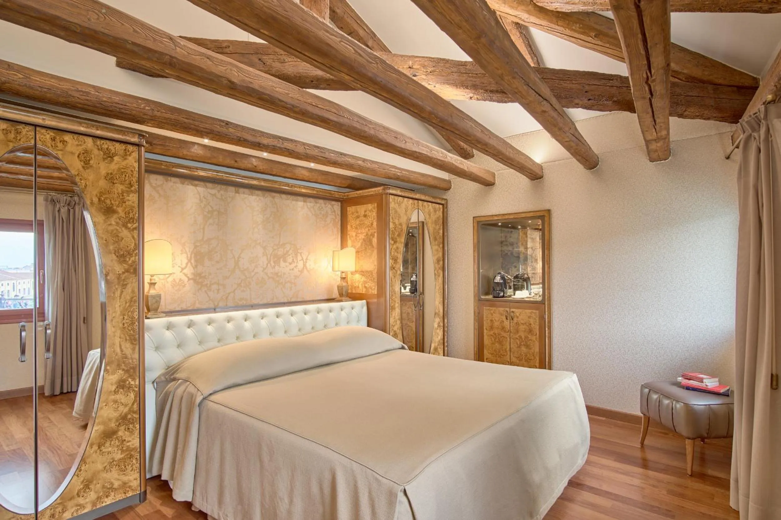 Bedroom, Bed in Hotel Santa Chiara