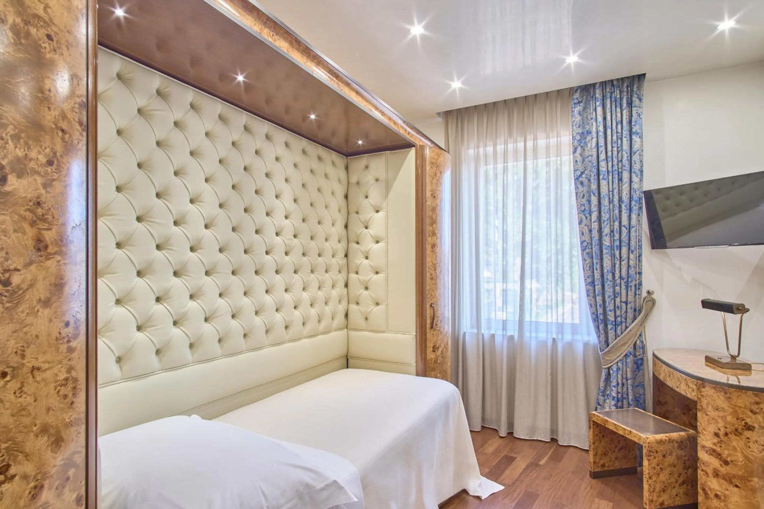 Bedroom, Bed in Hotel Santa Chiara