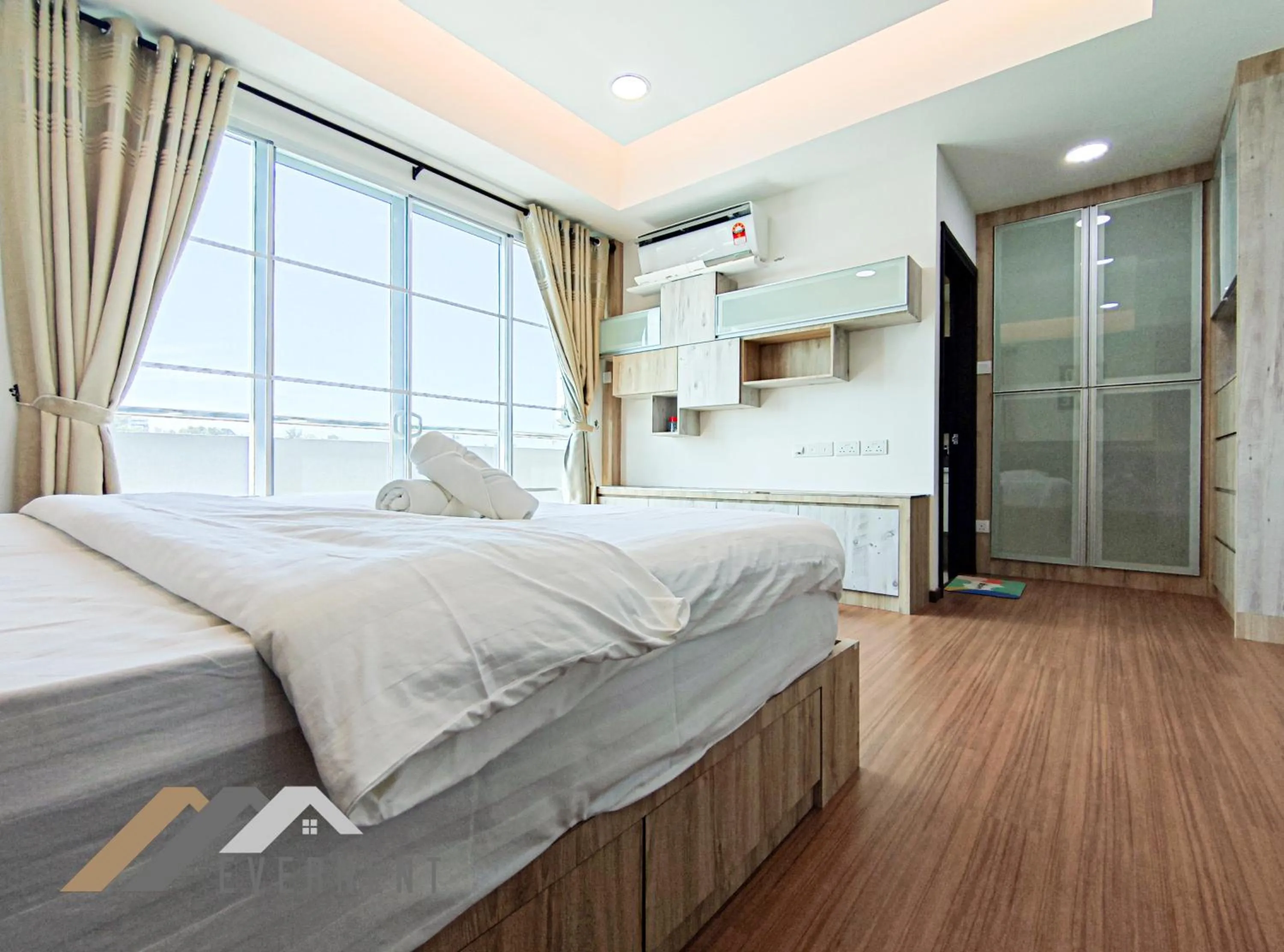 Bed in Serene Heights by Evernent