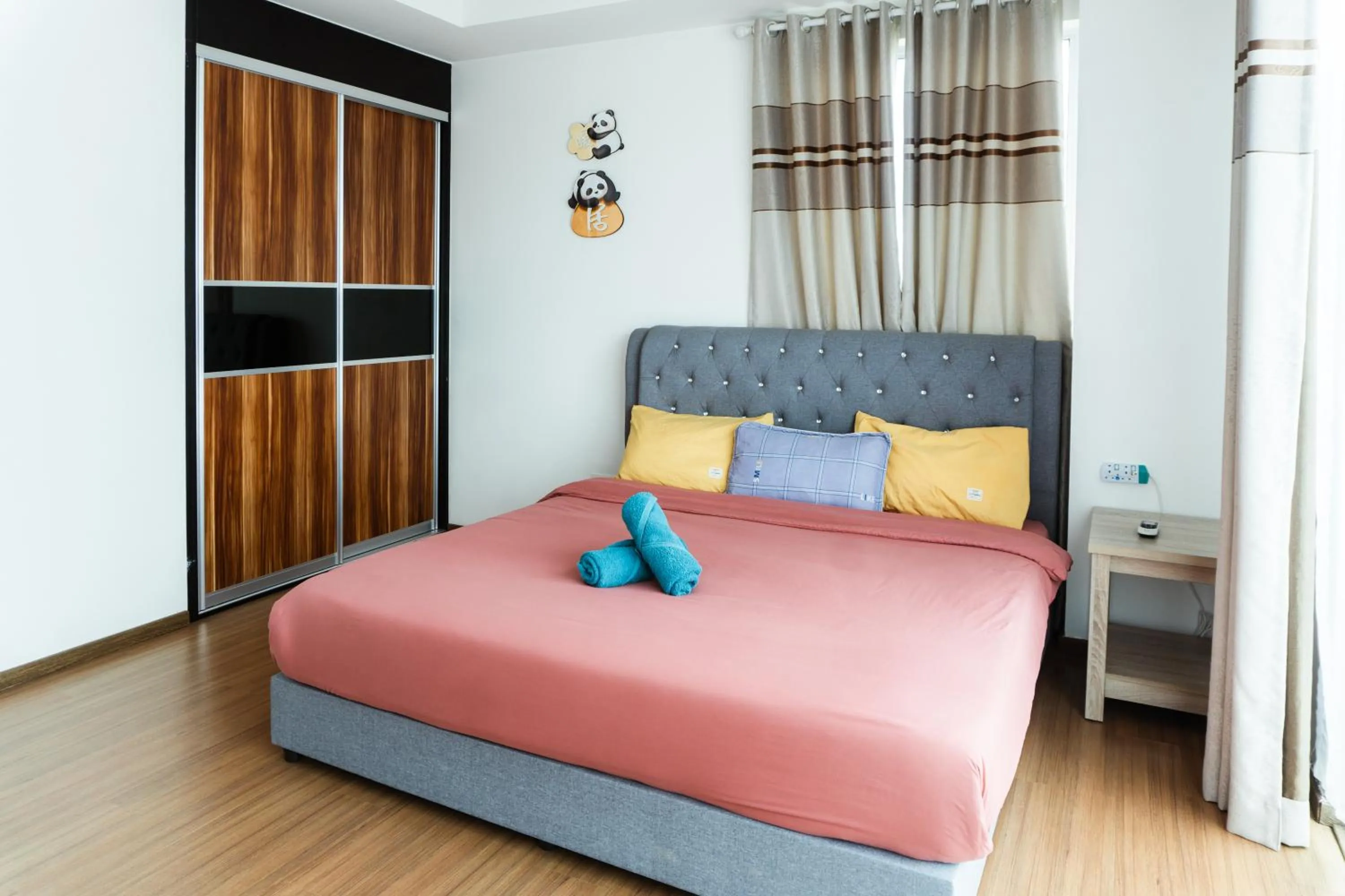 Bed in Serene Heights by Evernent