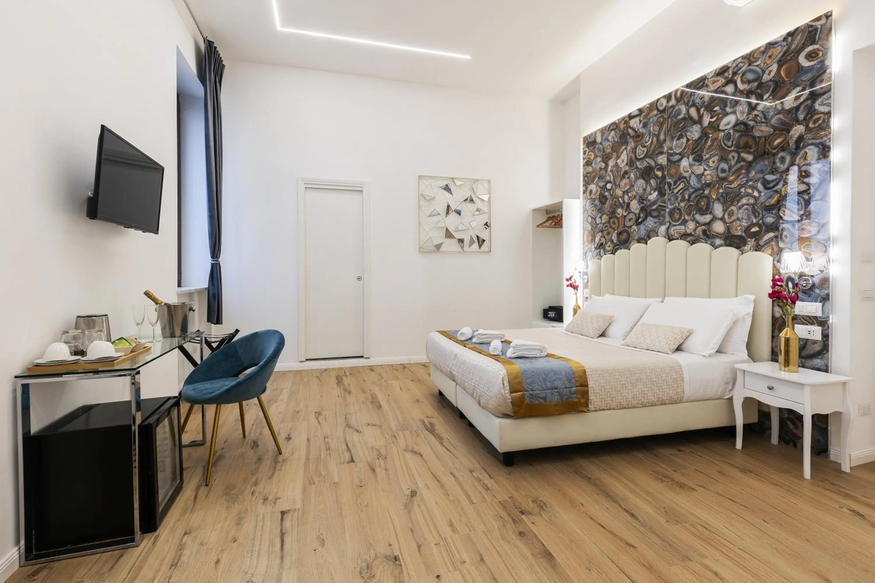 Bed in Navona Central Relais