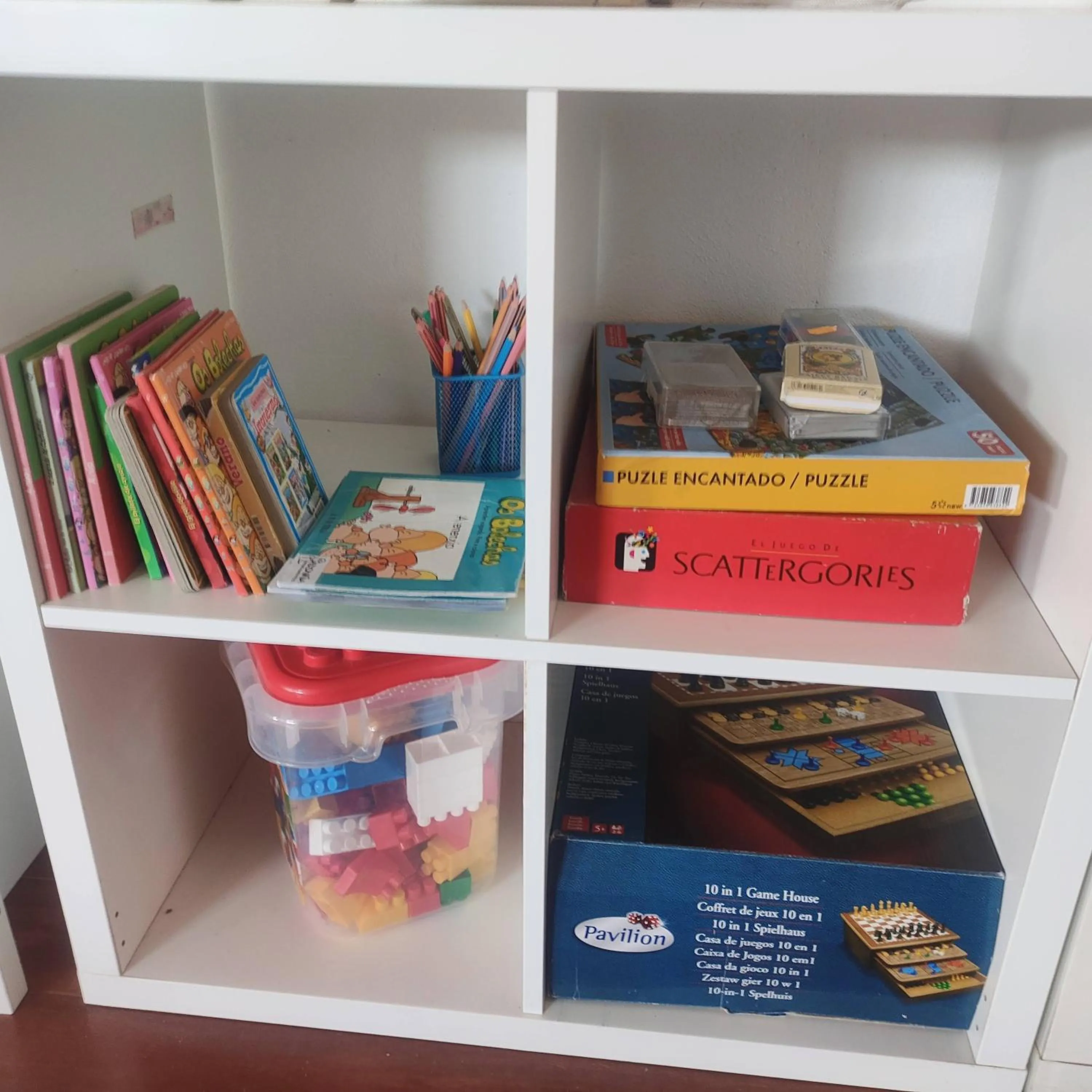 Game Room in Apartamentos aDoniña Playa Major Sanxenxo