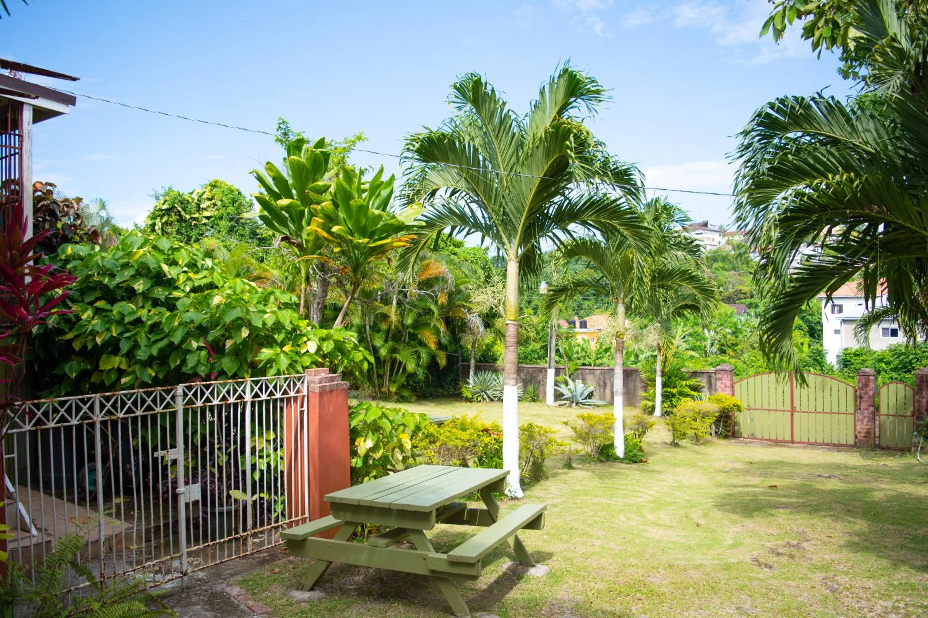 Patio in Sinopia Inn