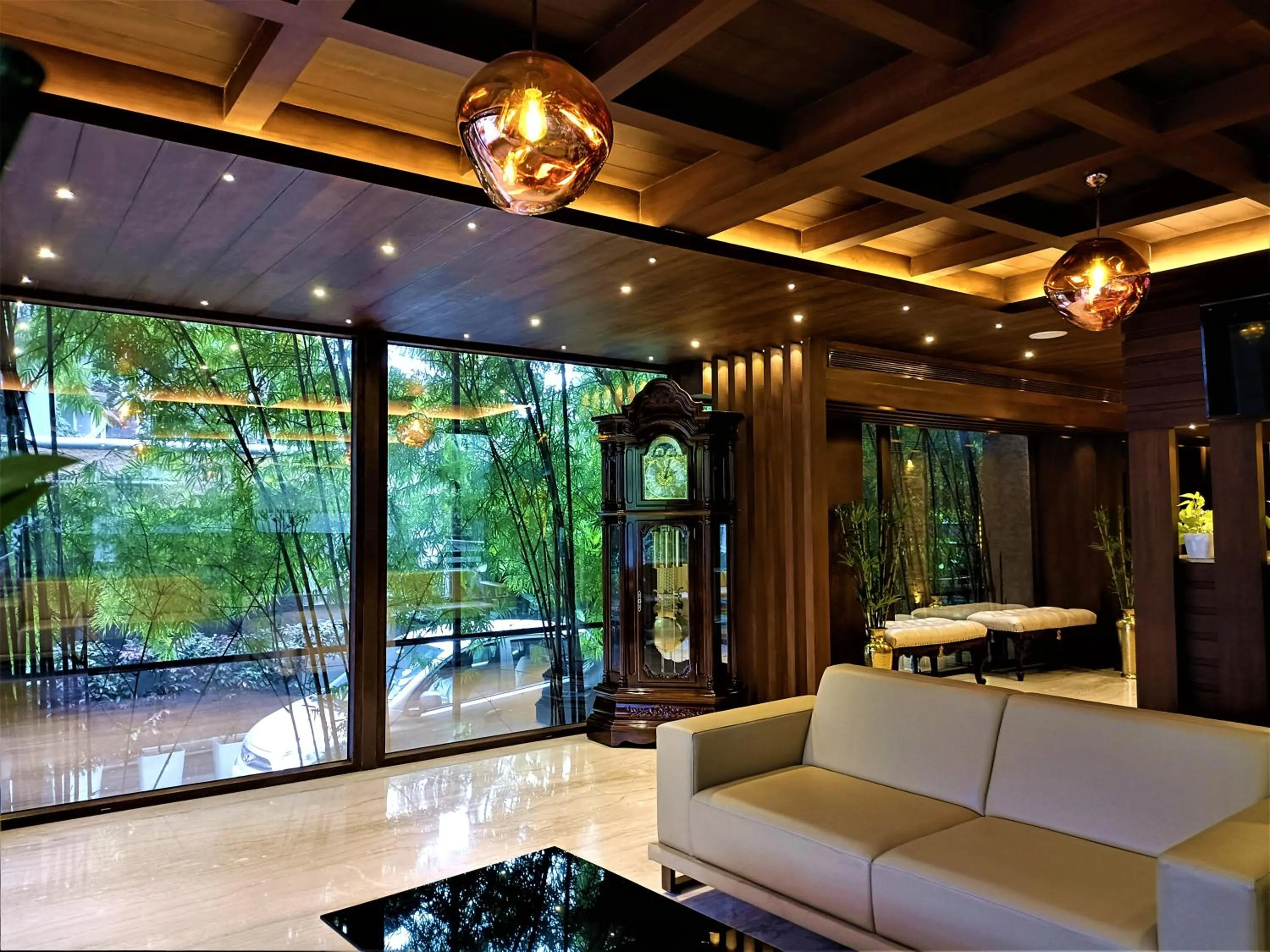 Lobby or reception in Retrieve Health & Wellness