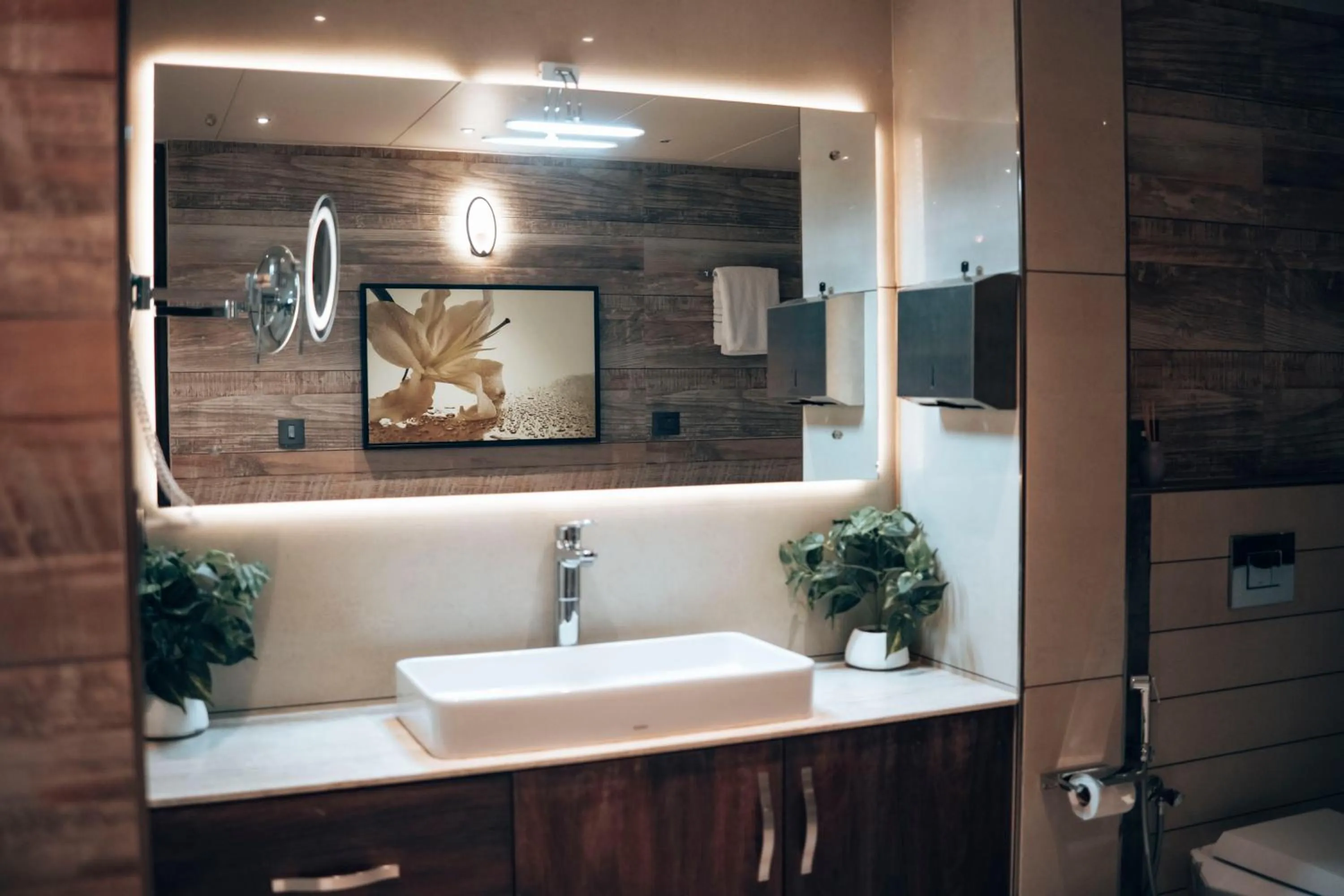 Bathroom in Retrieve Health & Wellness