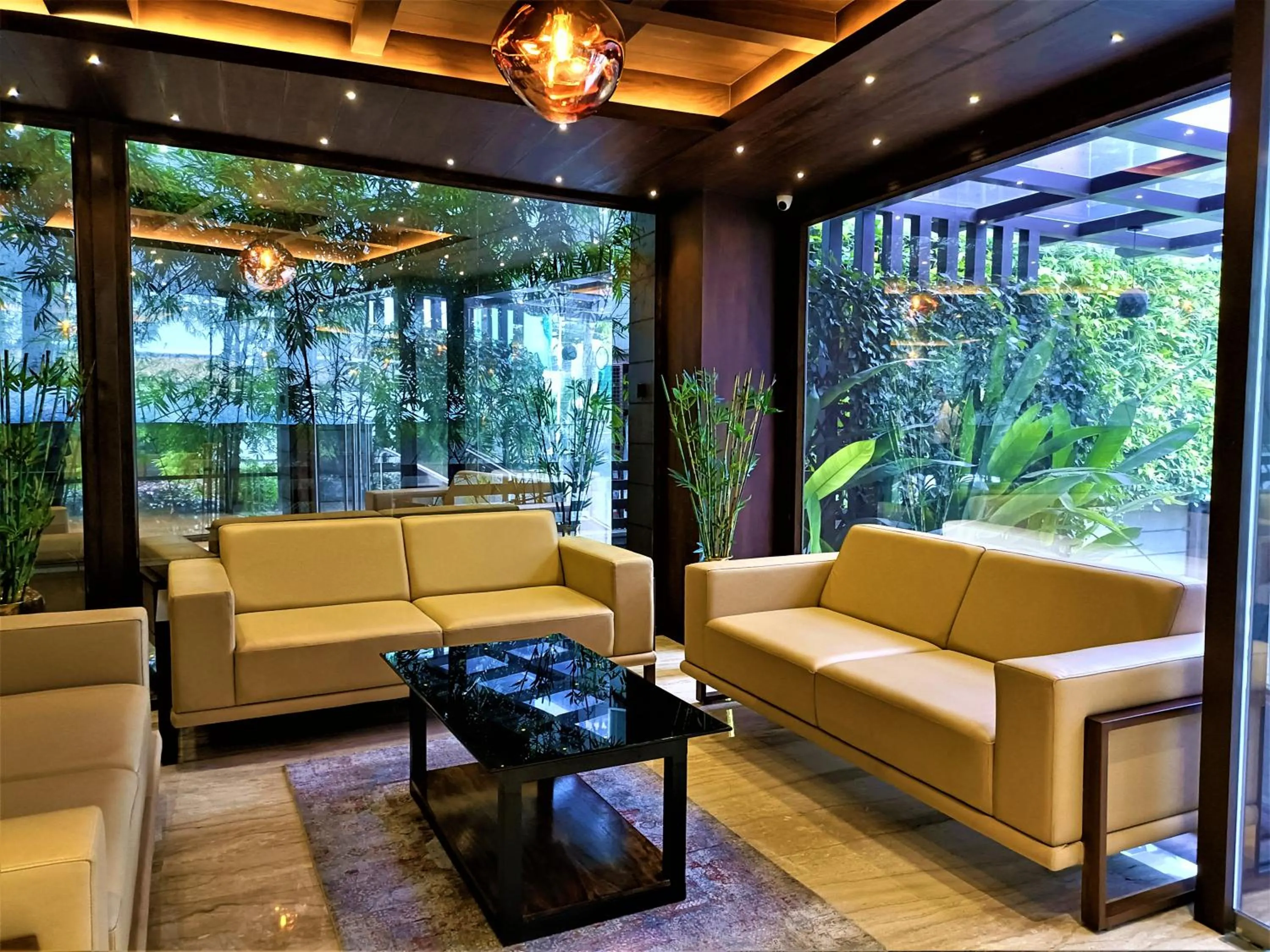 Lobby or reception in Retrieve Health & Wellness