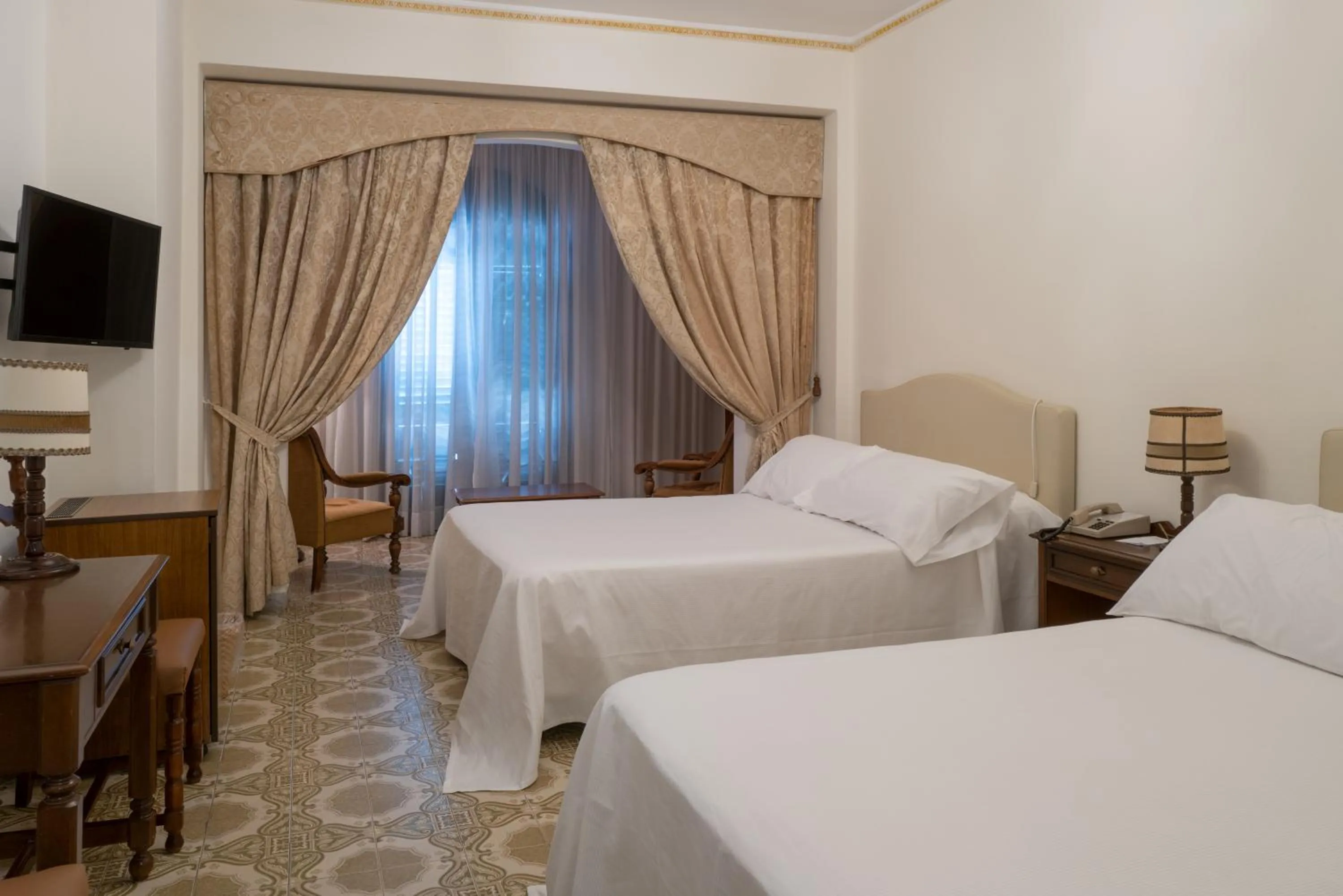 Bedroom, Bed in Hotel Lido Mediterranee
