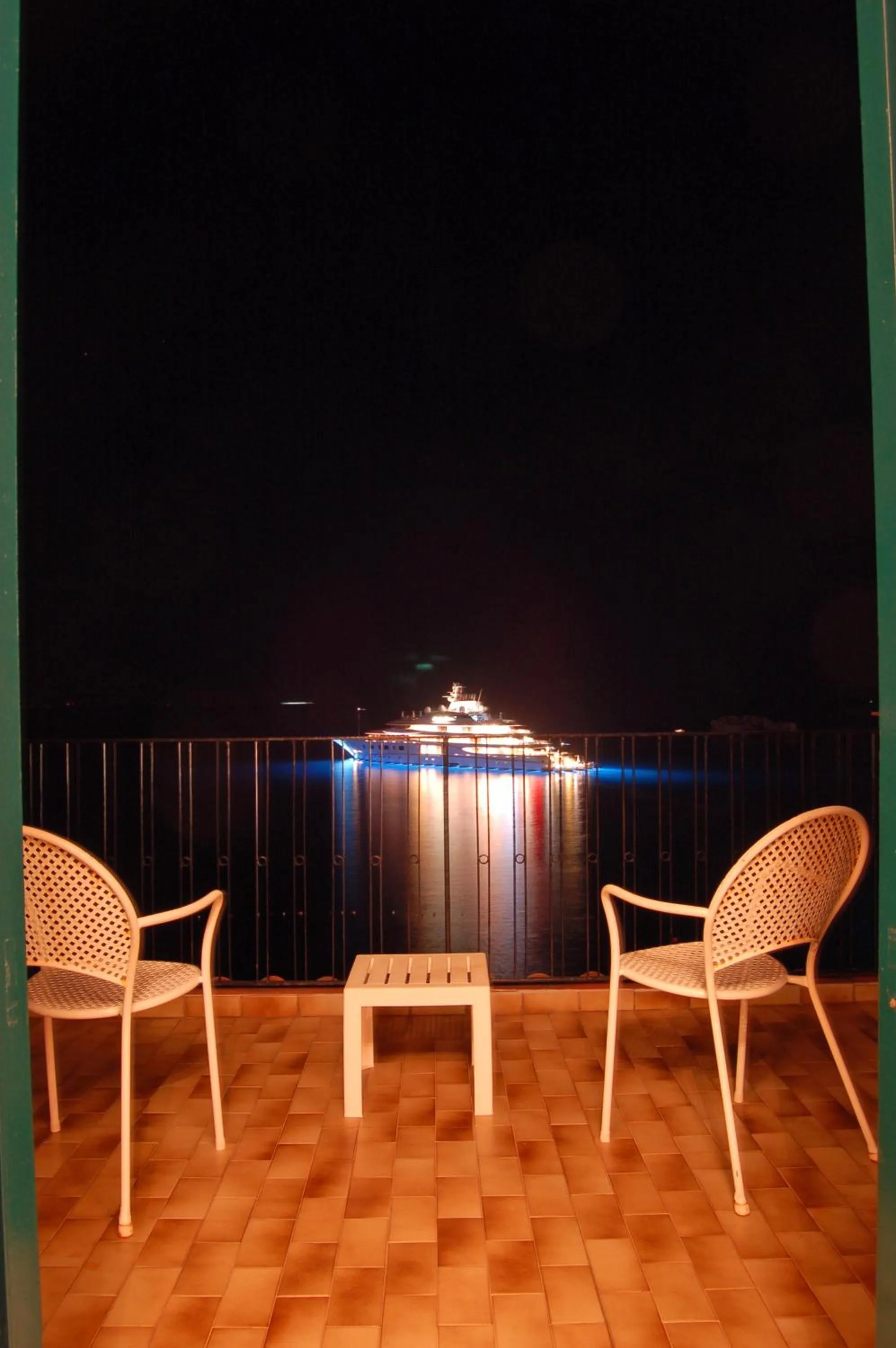 Night in Hotel Lido Mediterranee