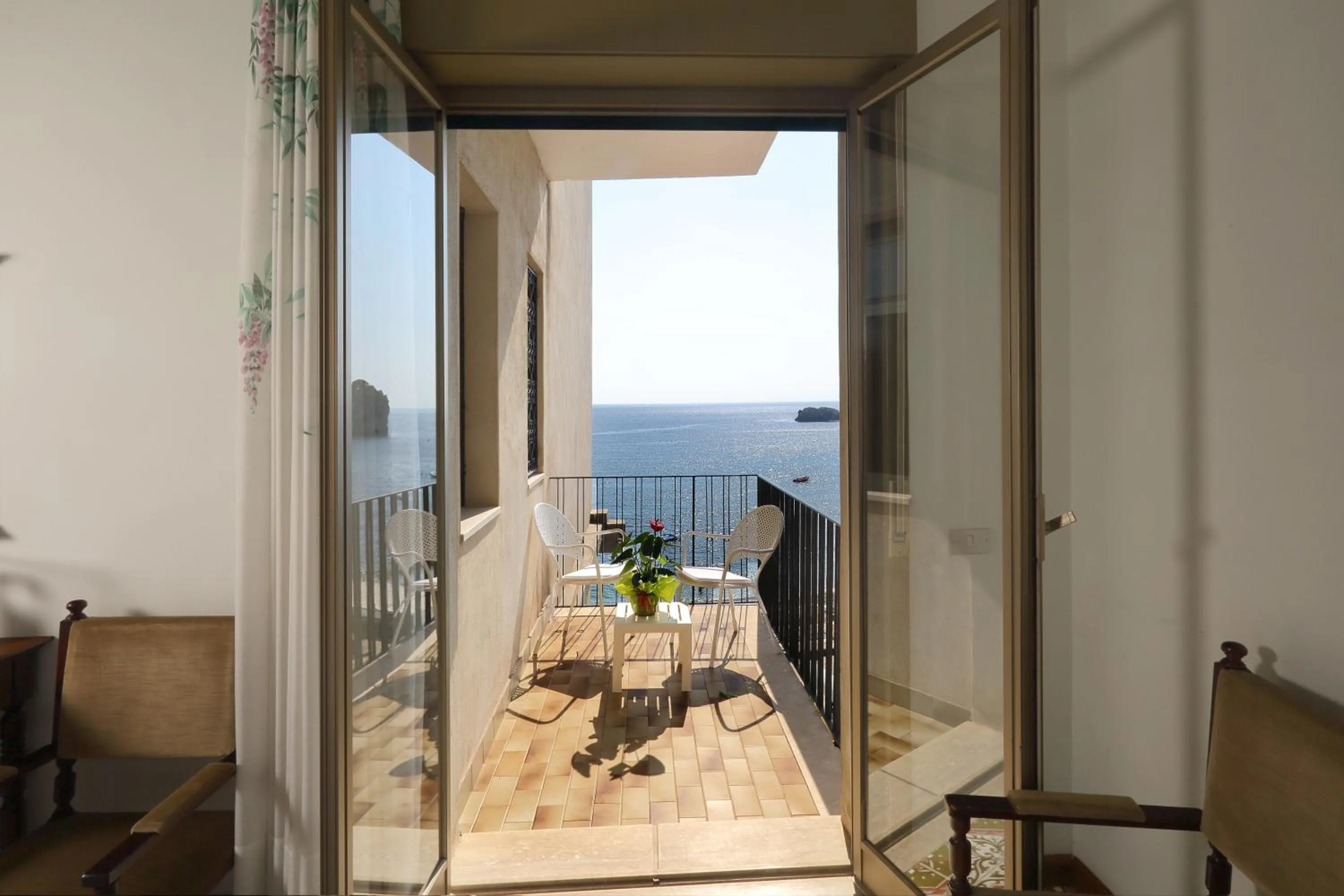 Bedroom in Hotel Lido Mediterranee