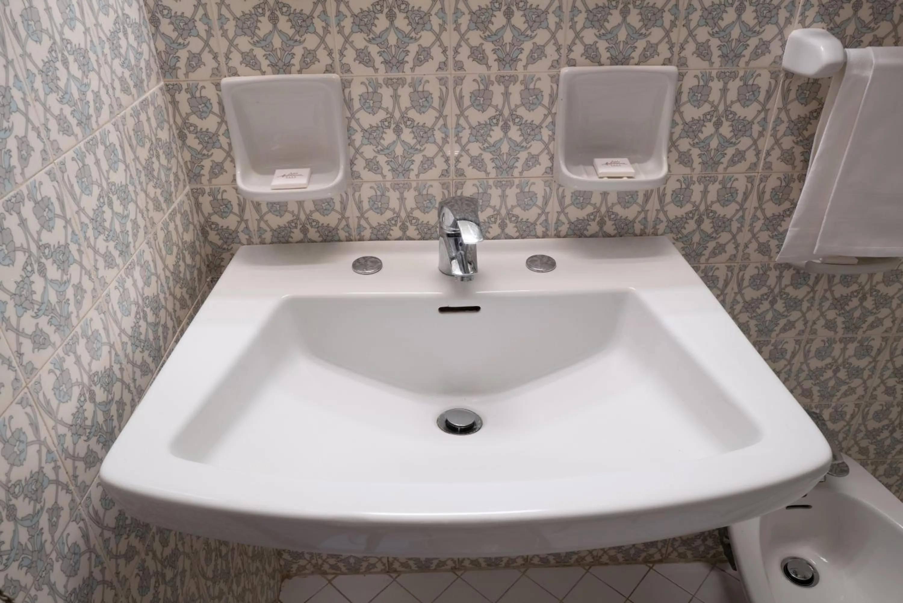 Bathroom in Hotel Lido Mediterranee