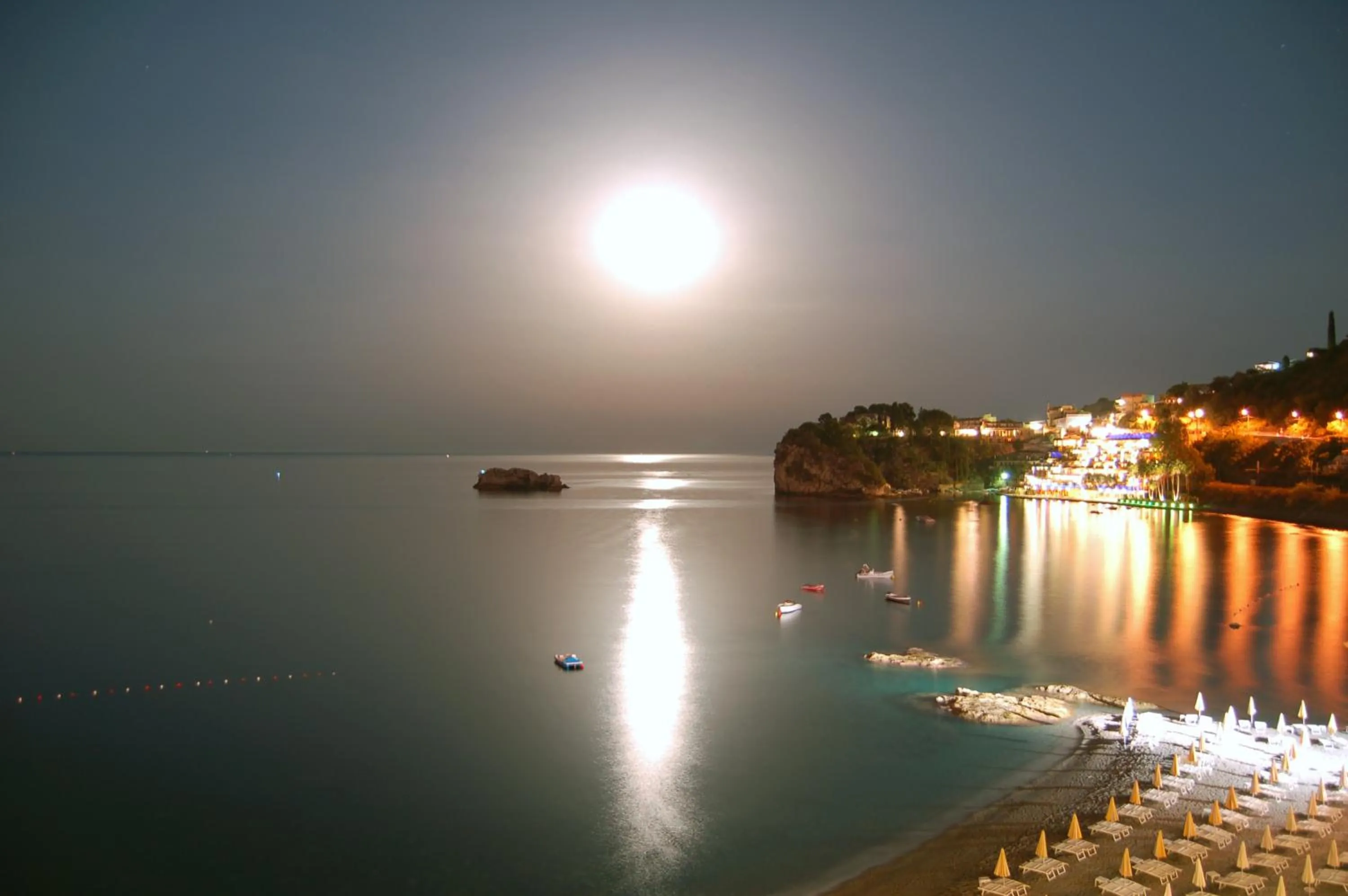 Night in Hotel Lido Mediterranee
