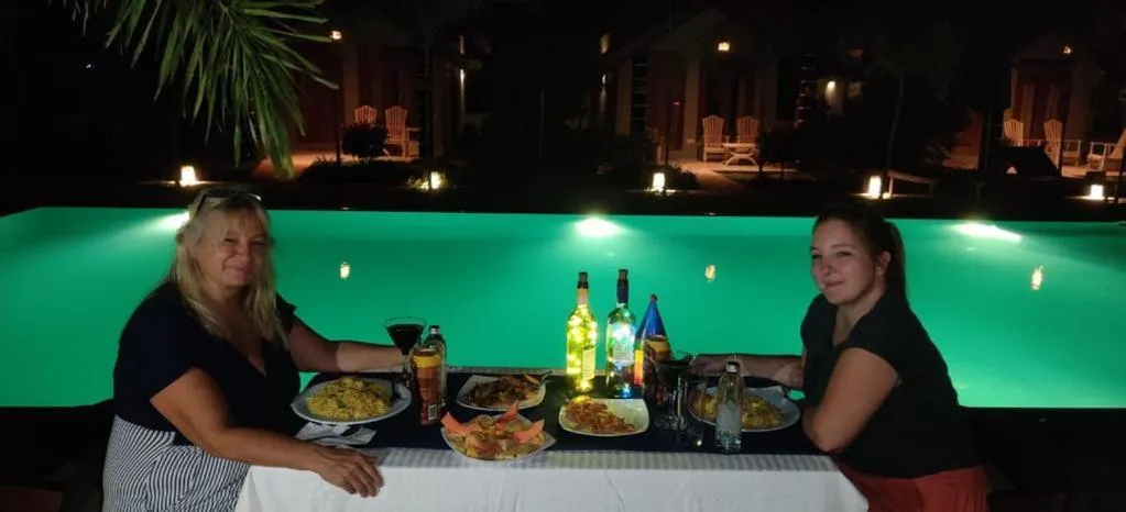 Restaurant/places to eat in Anukama Resort