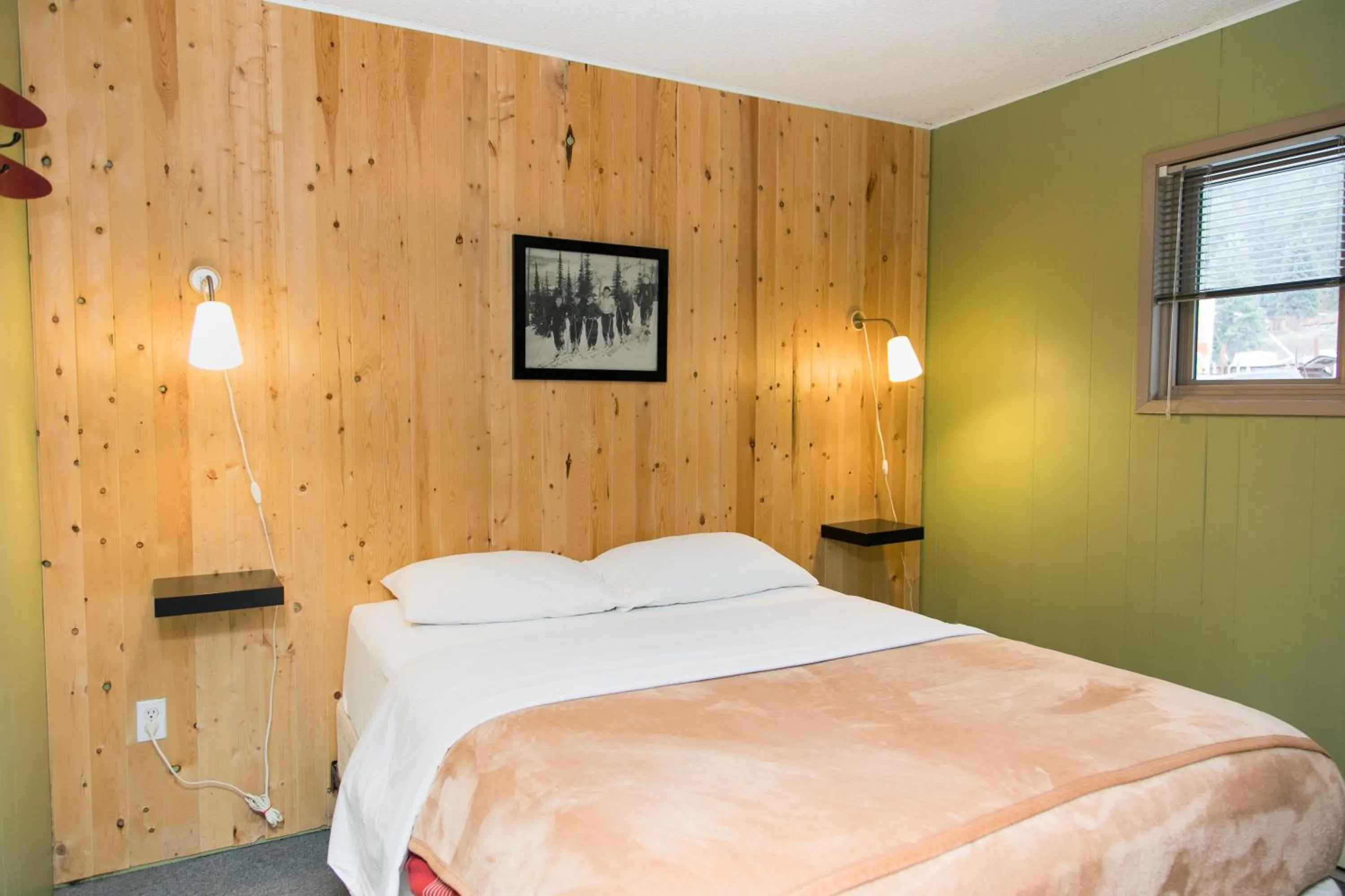 Bed in Lone Star Motel