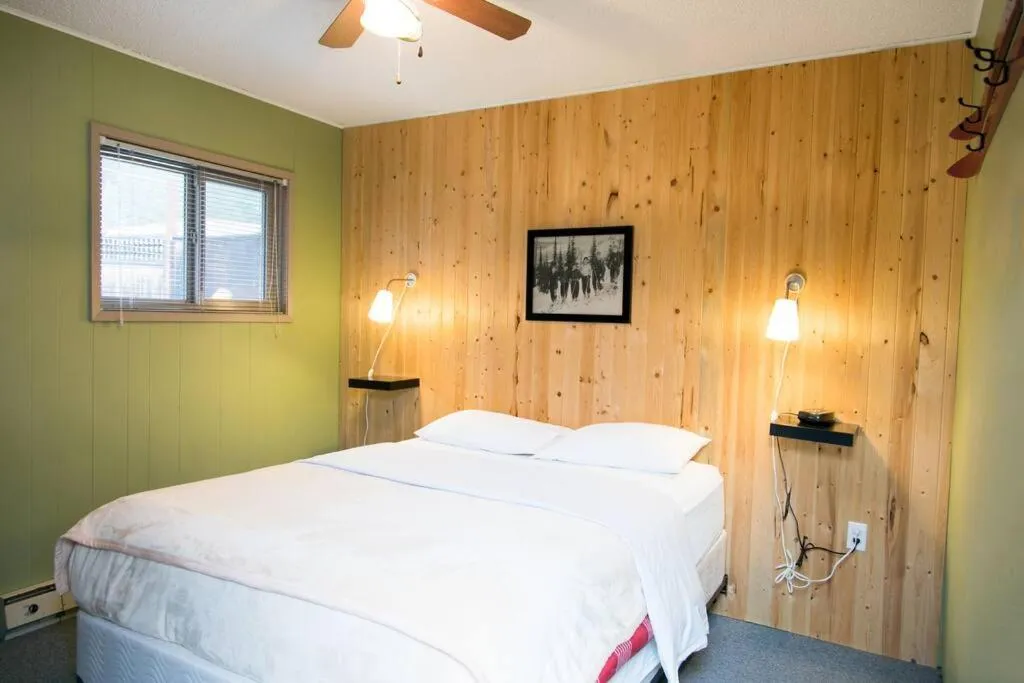 Bed in Lone Star Motel