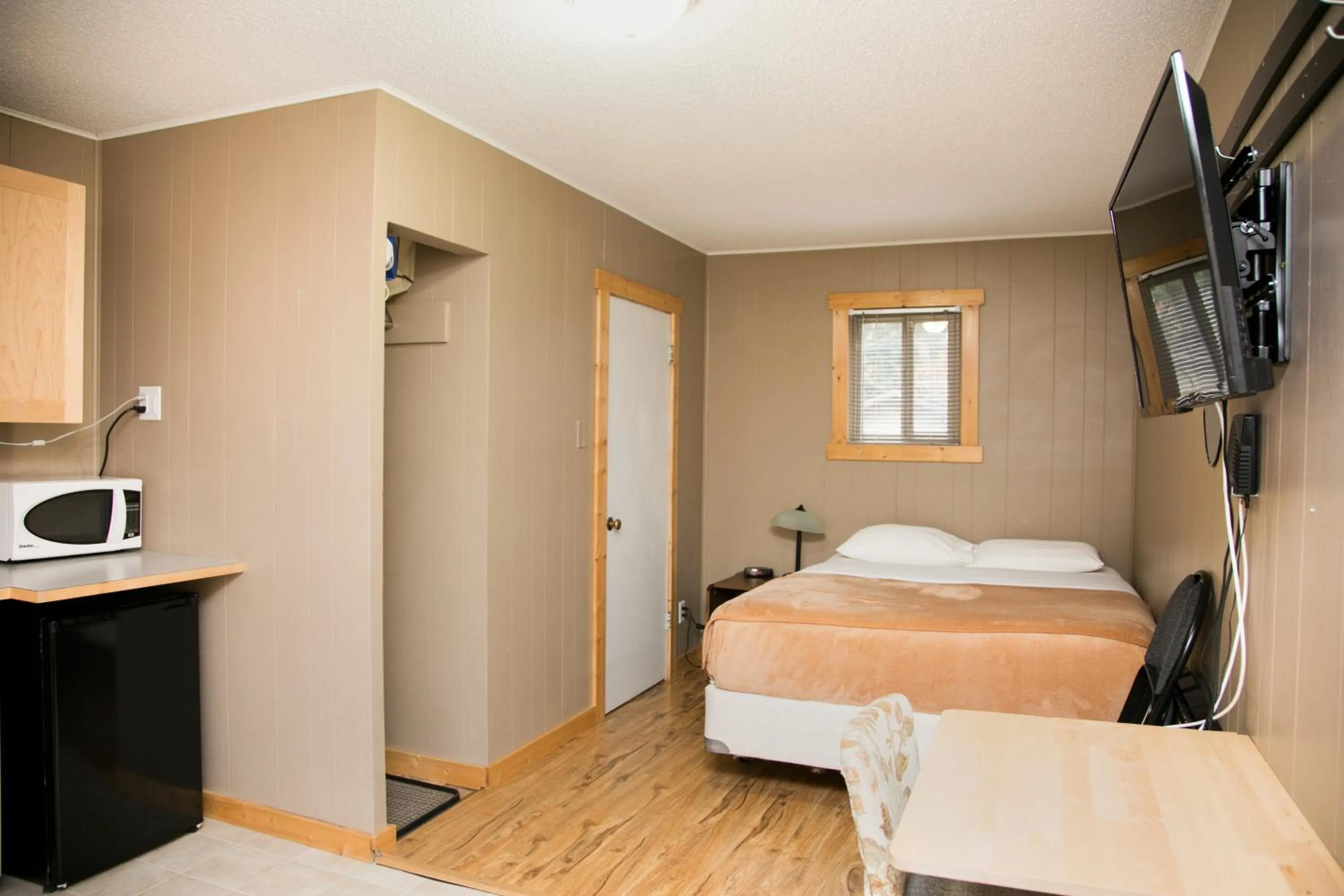 Bed in Lone Star Motel