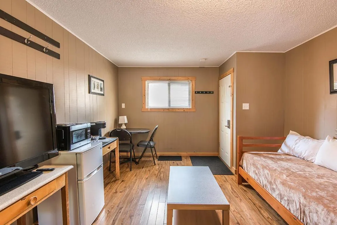 Bed in Lone Star Motel