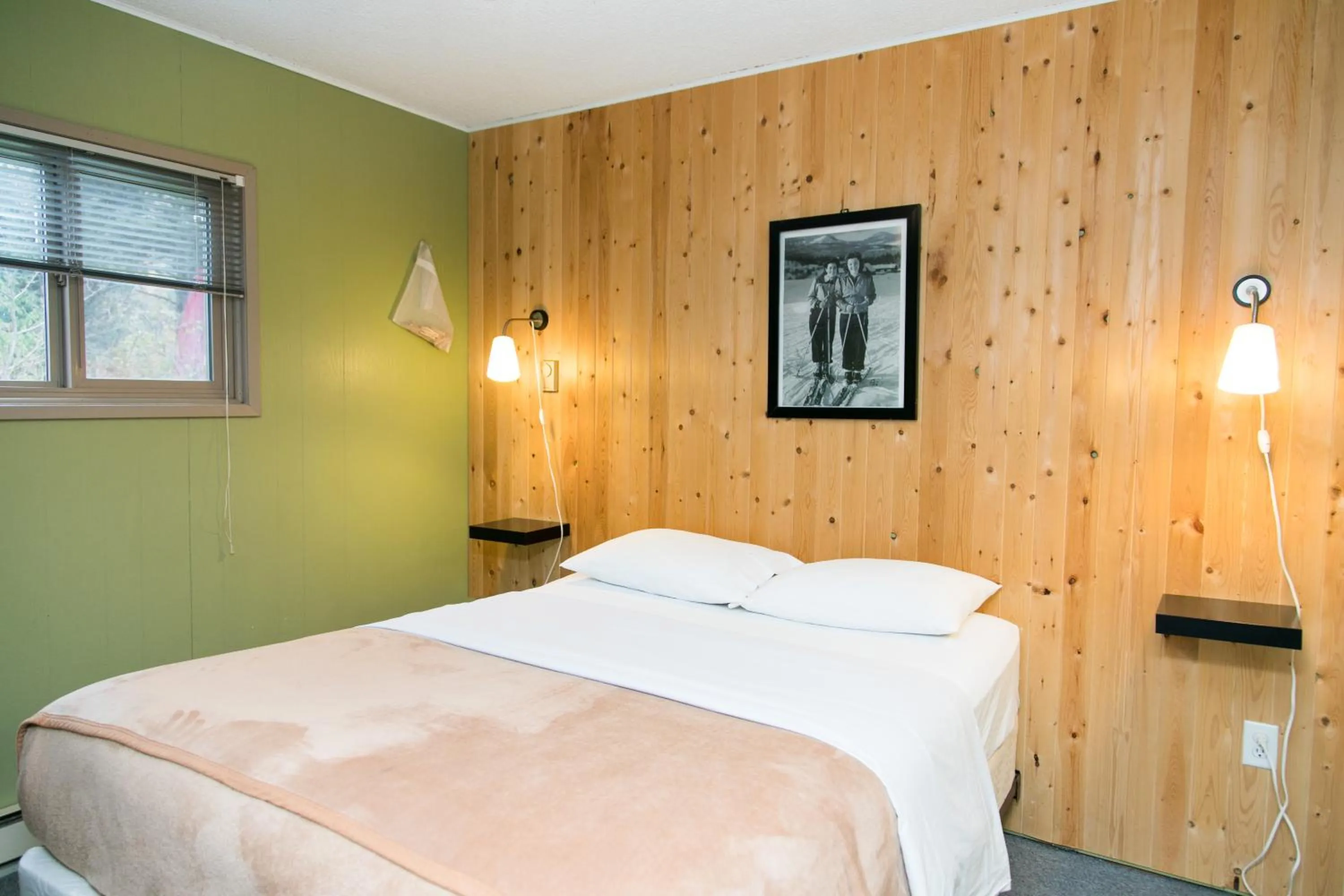 Bed in Lone Star Motel