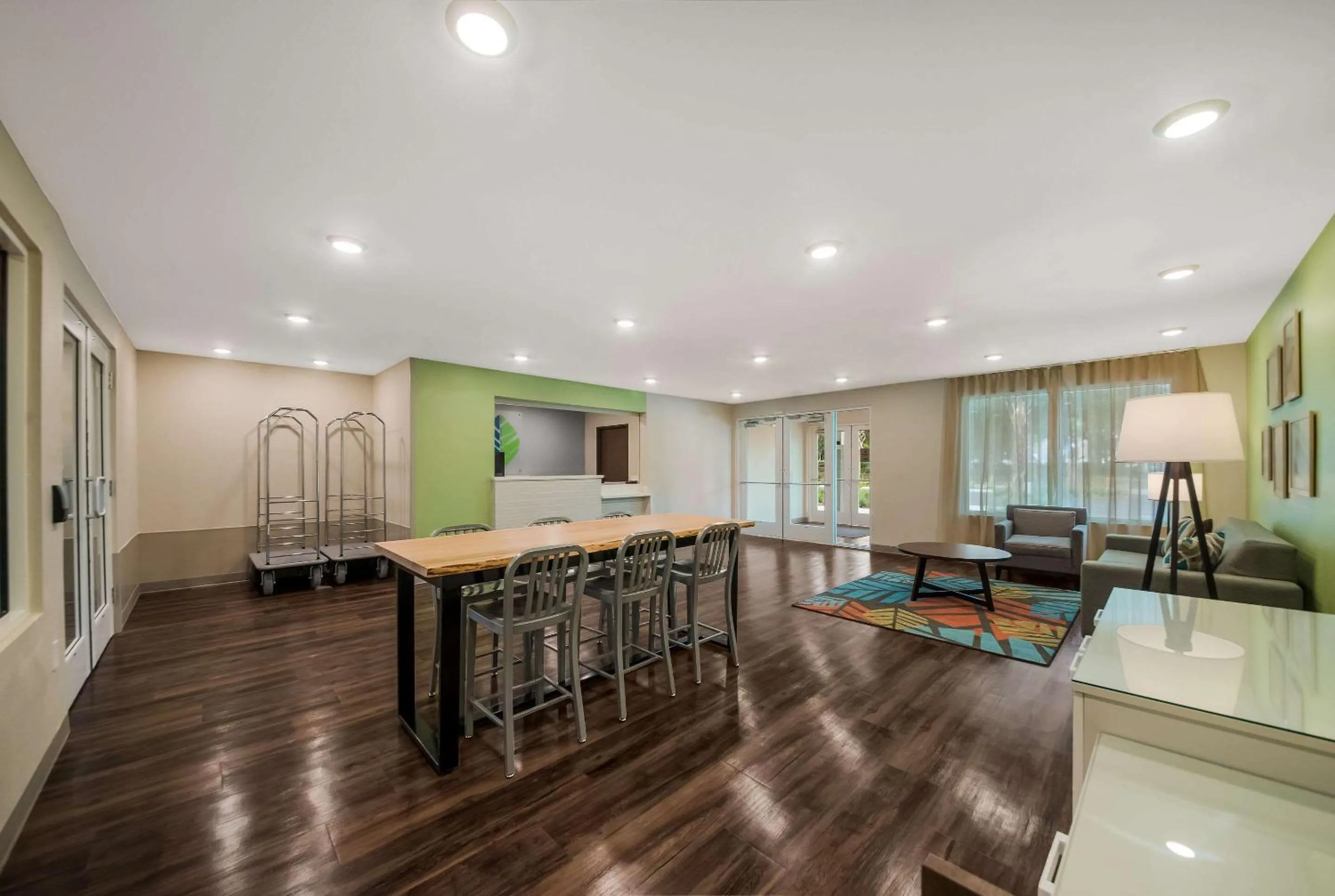 Lobby or reception in WoodSpring Suites Inverness