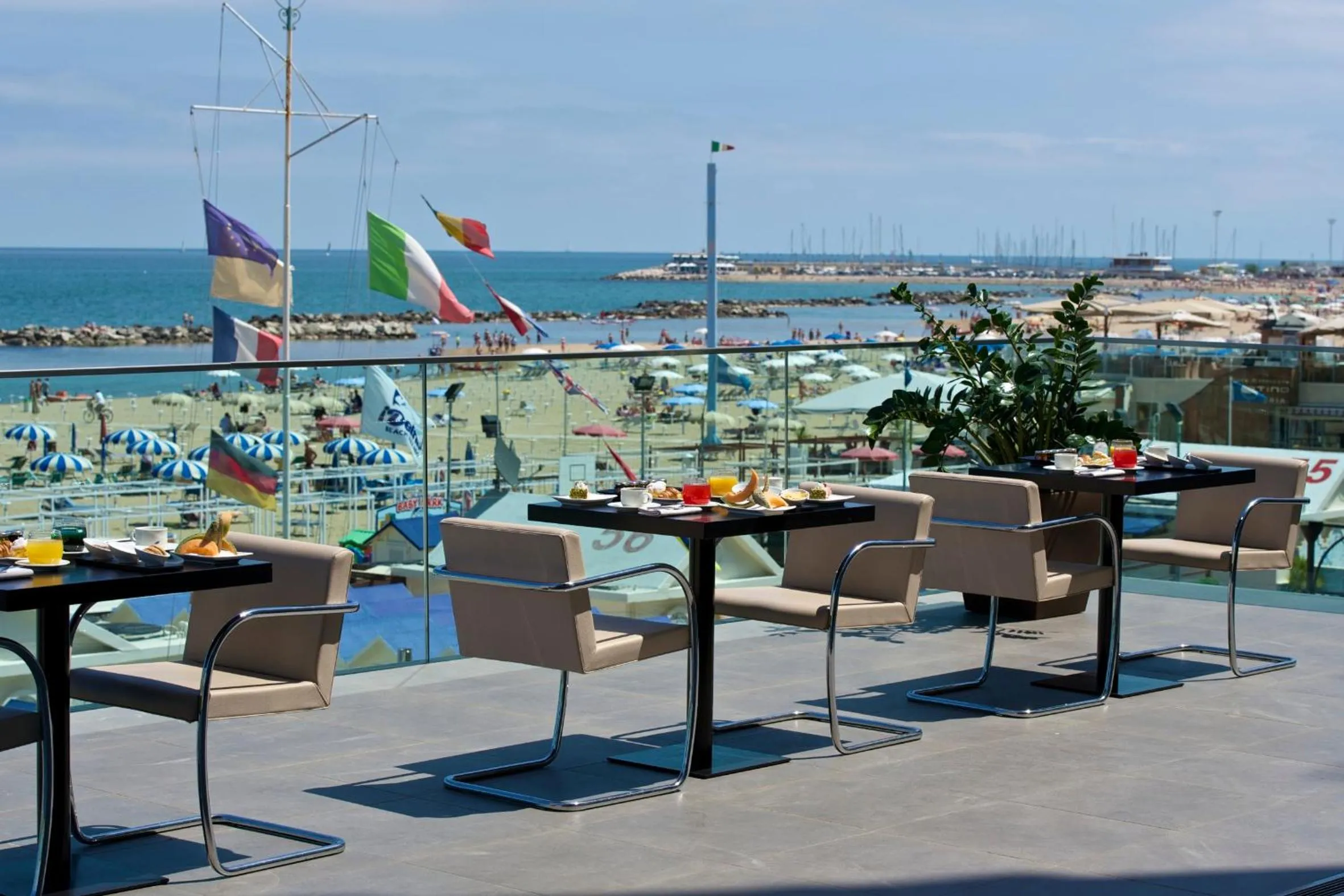 Sea view in Victoria Palace Hotel