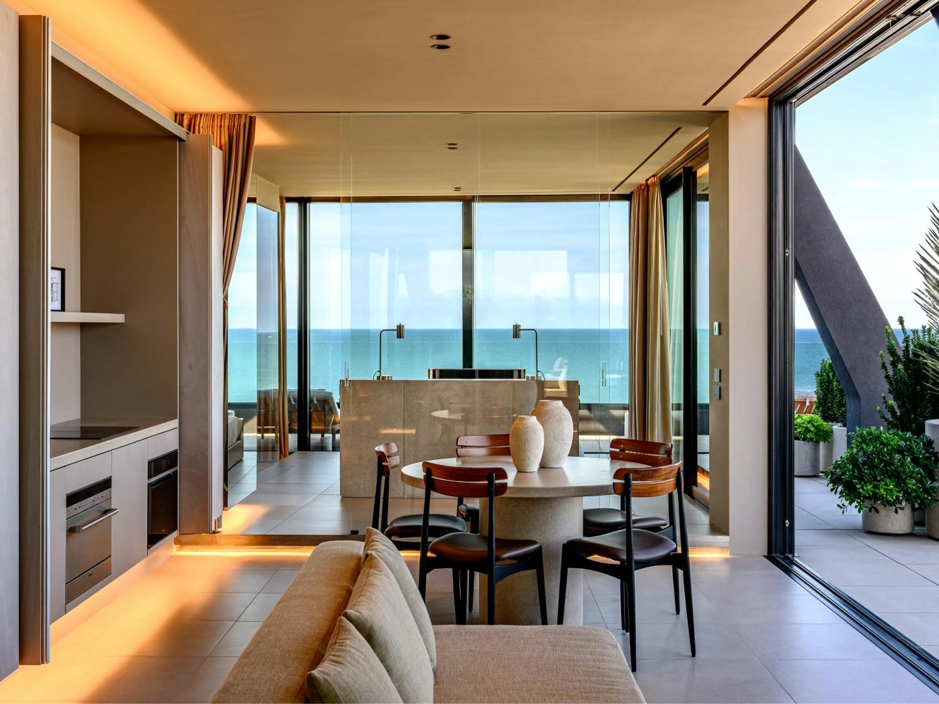 Summer in Victoria Palace Hotel