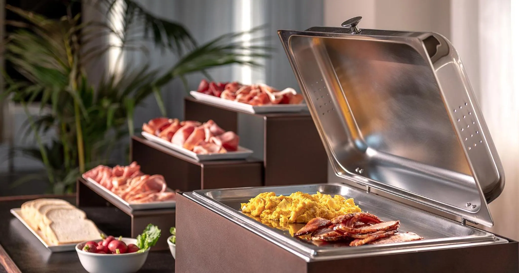 Continental breakfast in Victoria Palace Hotel