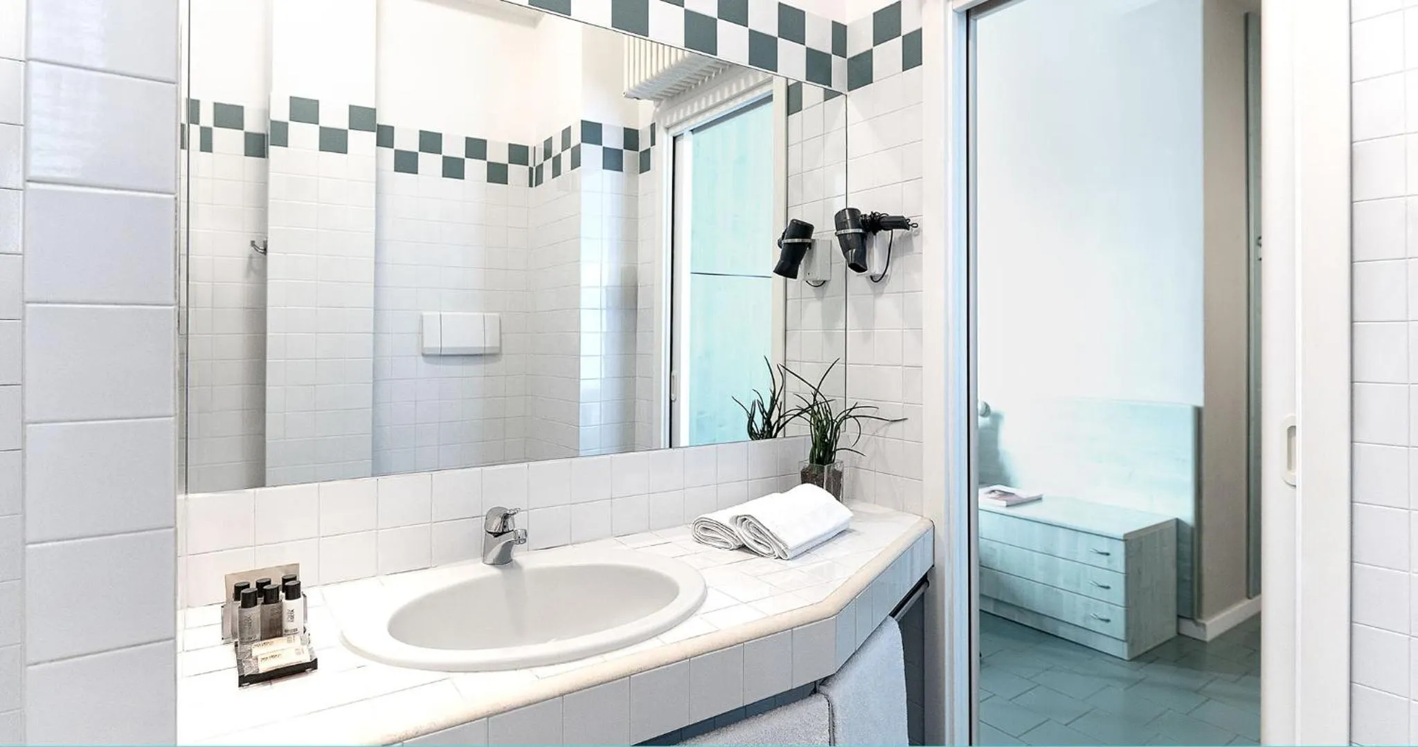 Bathroom in Victoria Palace Hotel