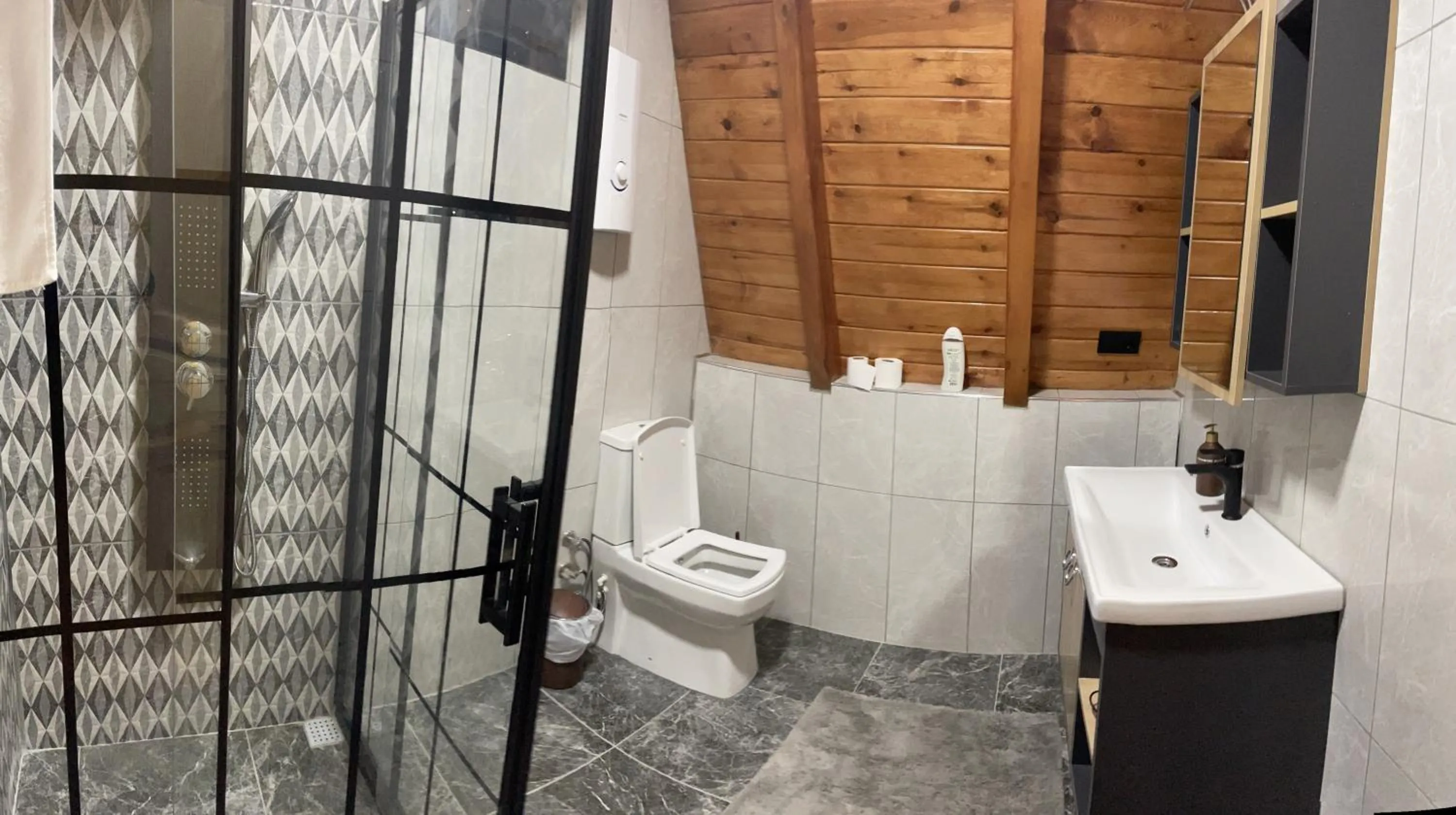 Bathroom in Dağderebungalow