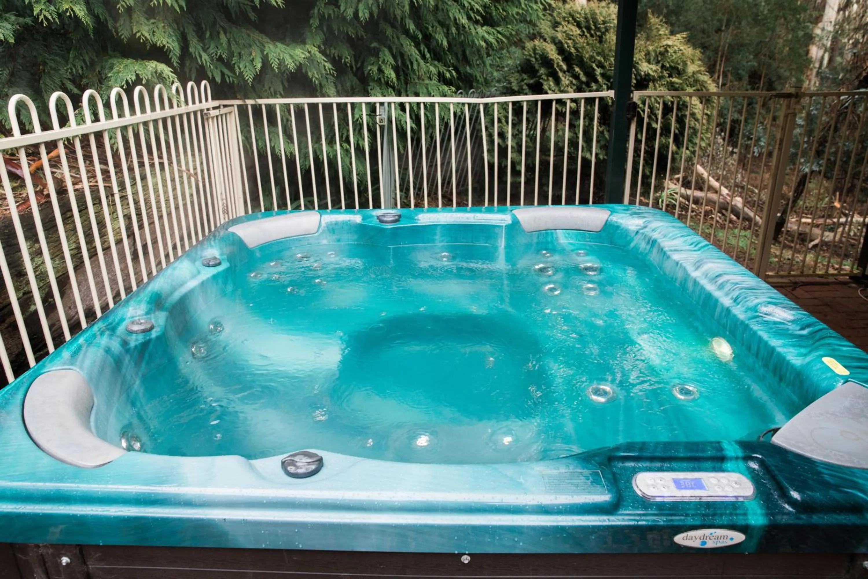 Rustic Refuge Guesthouse