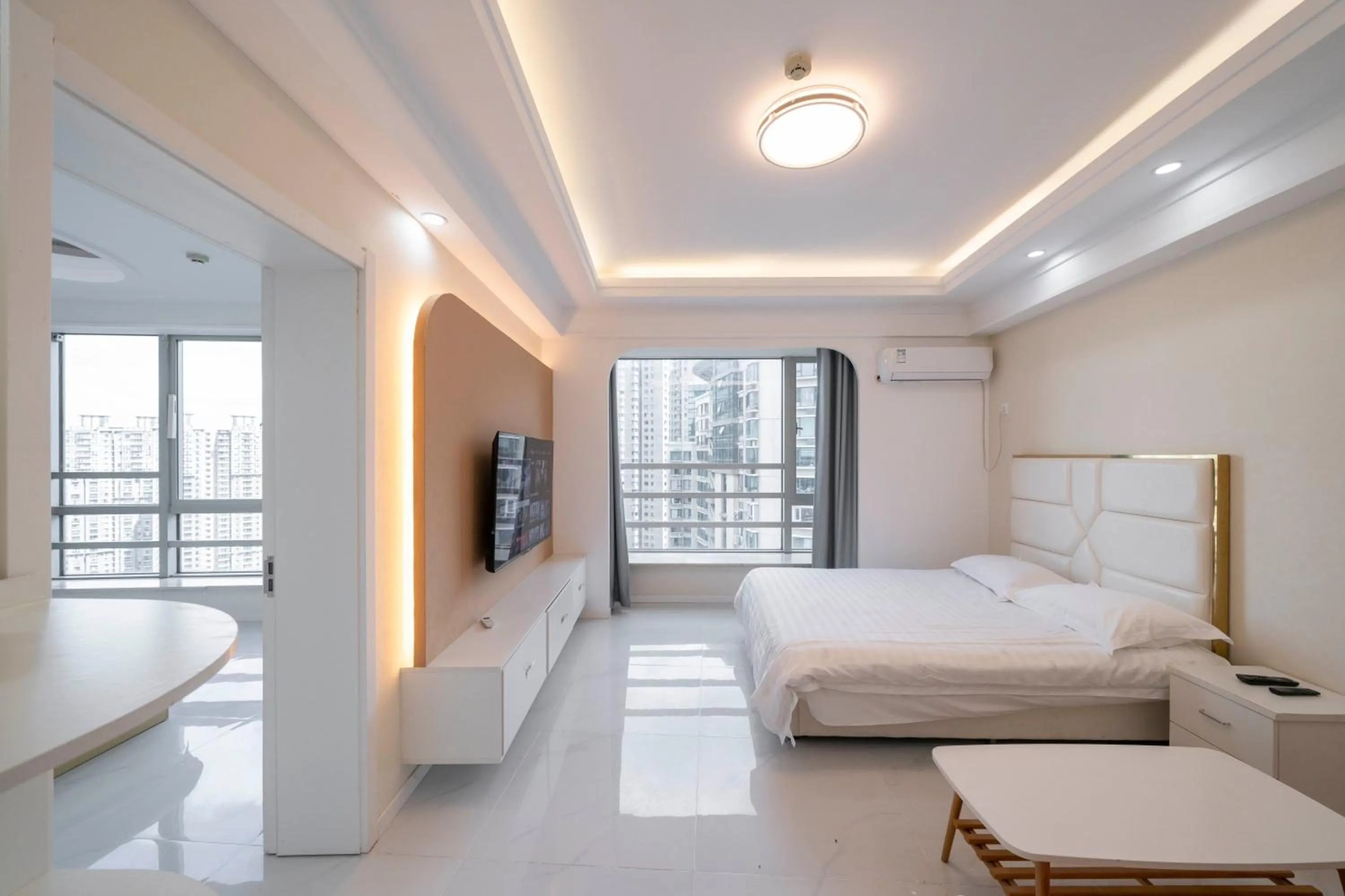 Bed in Shanghai Jiarong Hotel Apartment