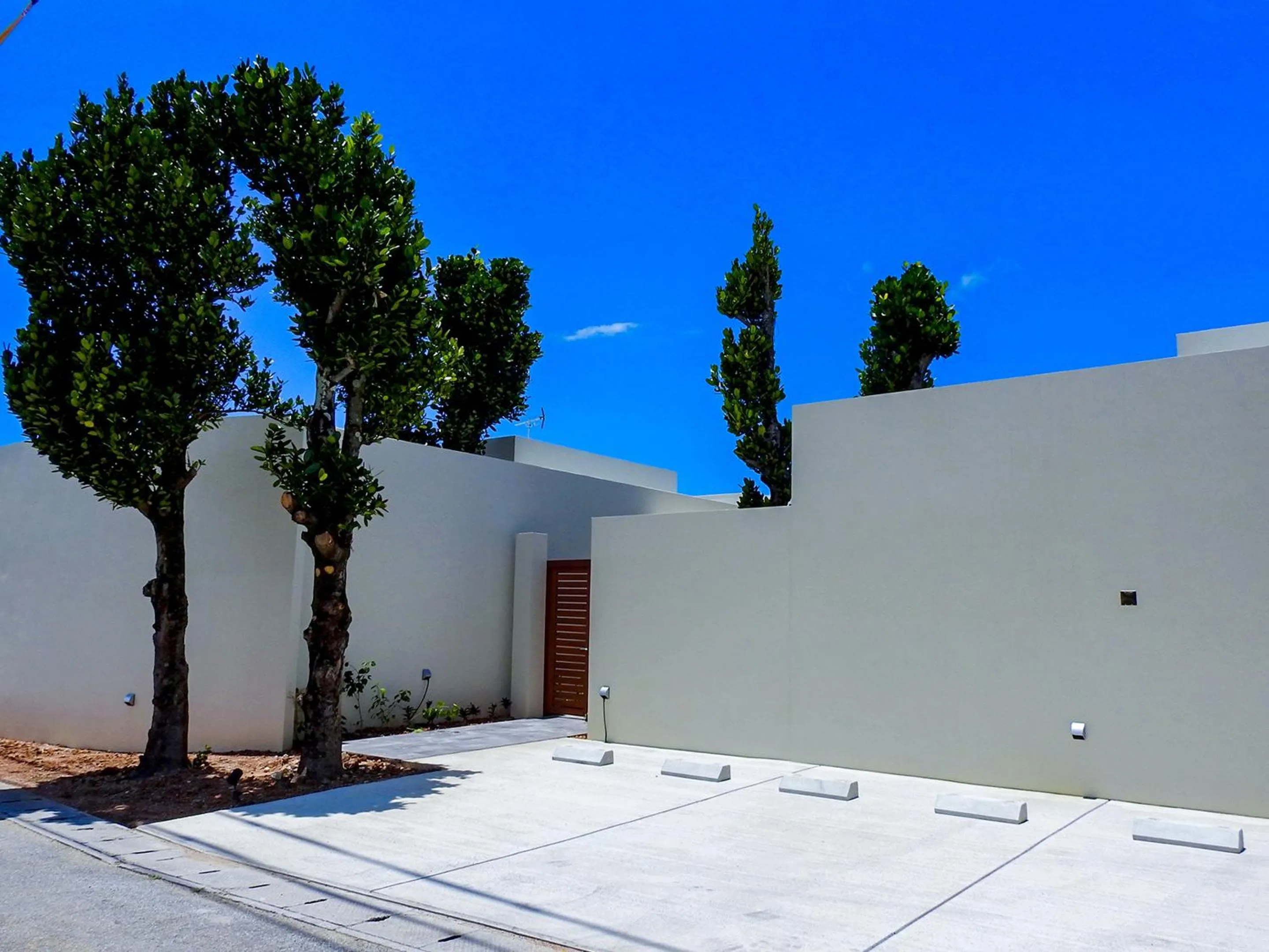 Property building in villa LIFE INDAH sumuide