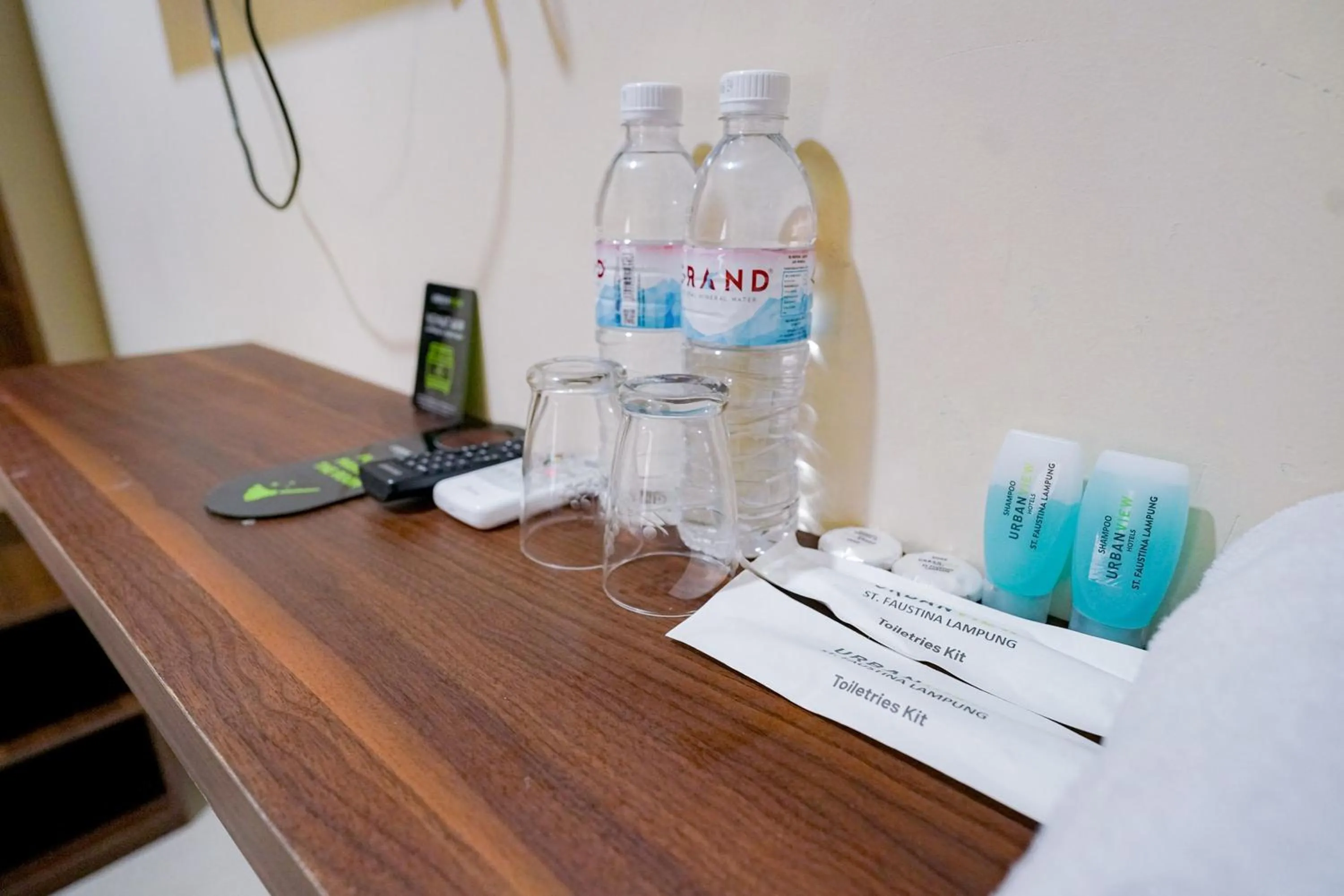 Coffee/tea facilities in Urbanview Hotel St Faustina Lampung by RedDoorz