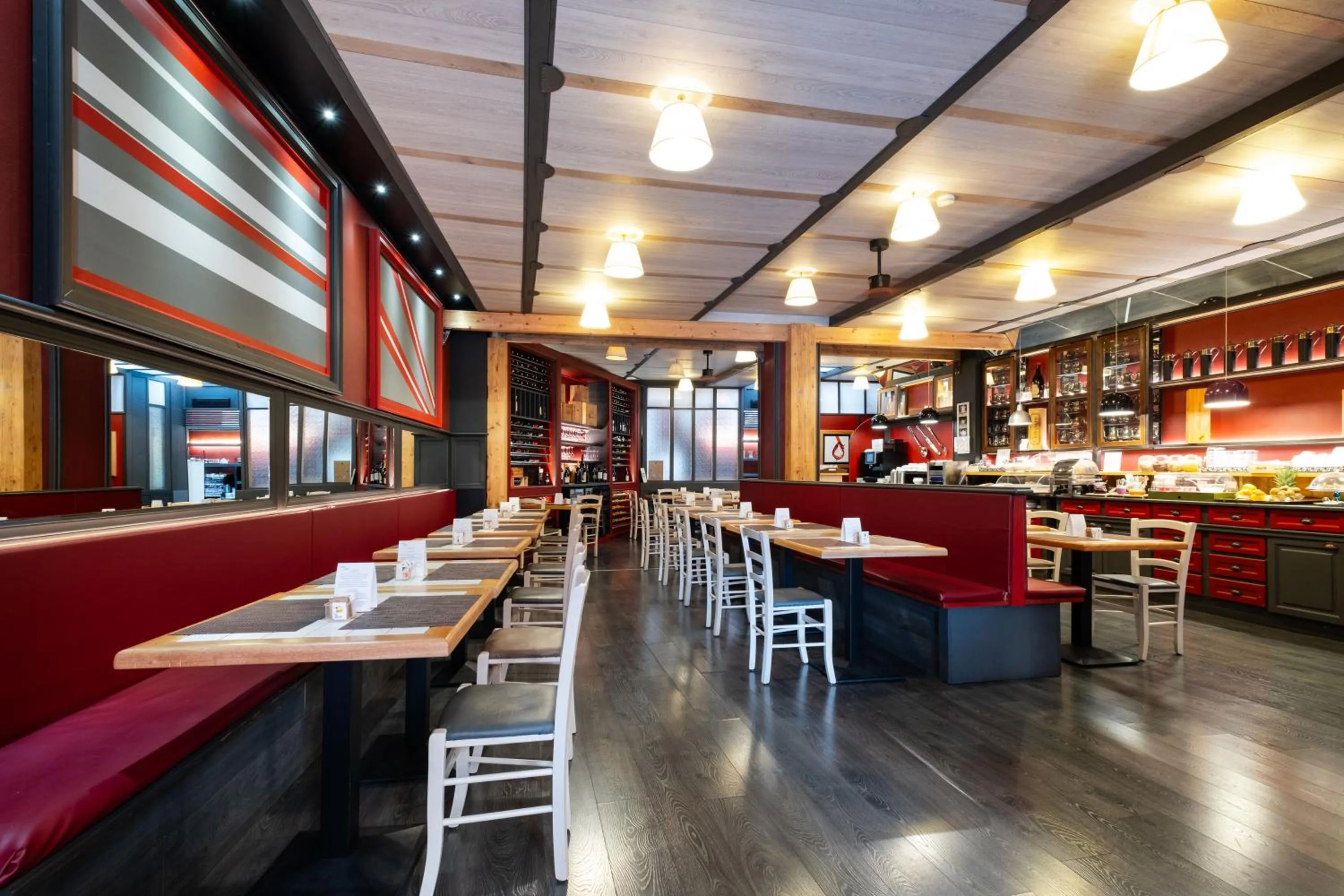 Restaurant/places to eat in Hotel Italia