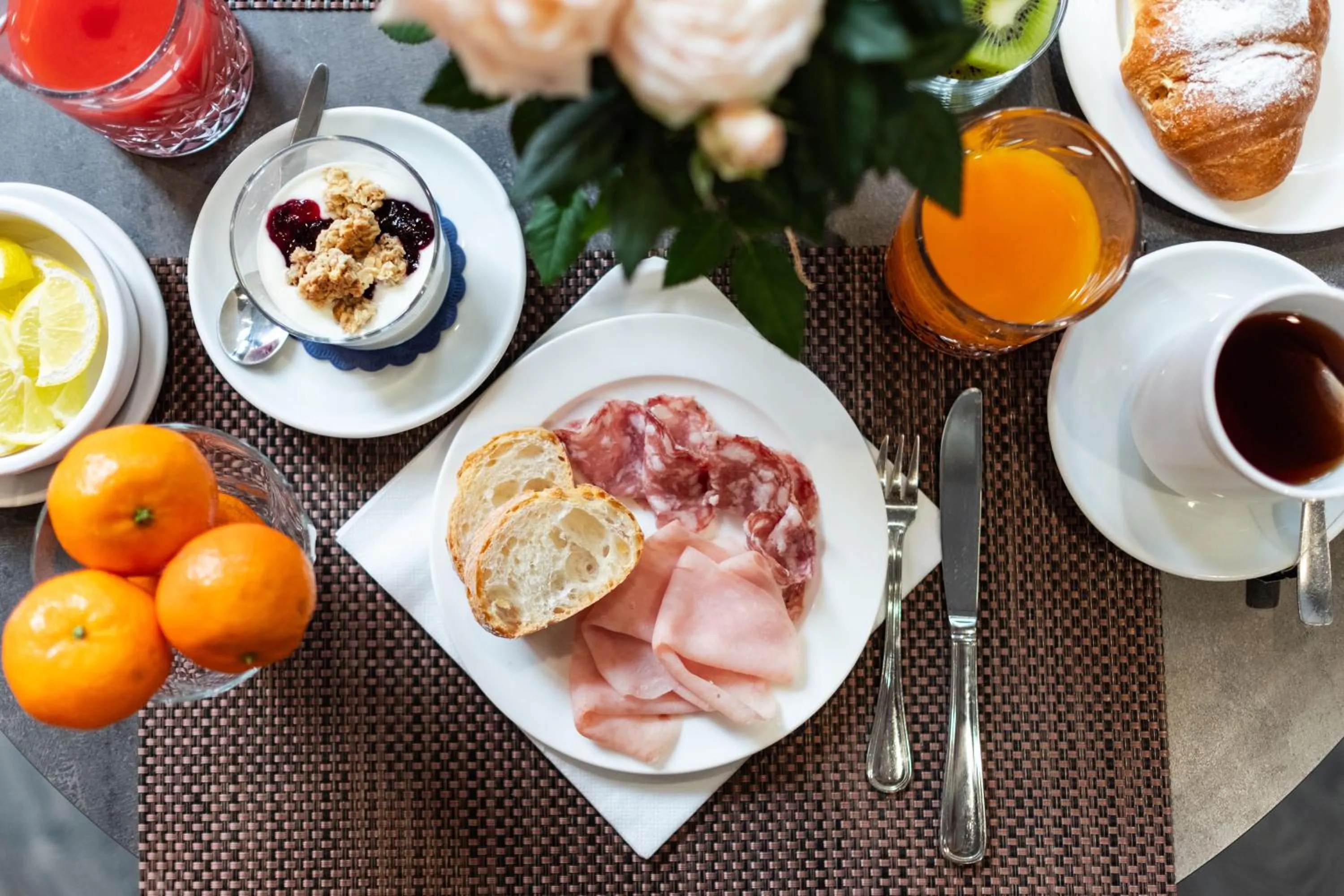 Breakfast in Hotel Italia