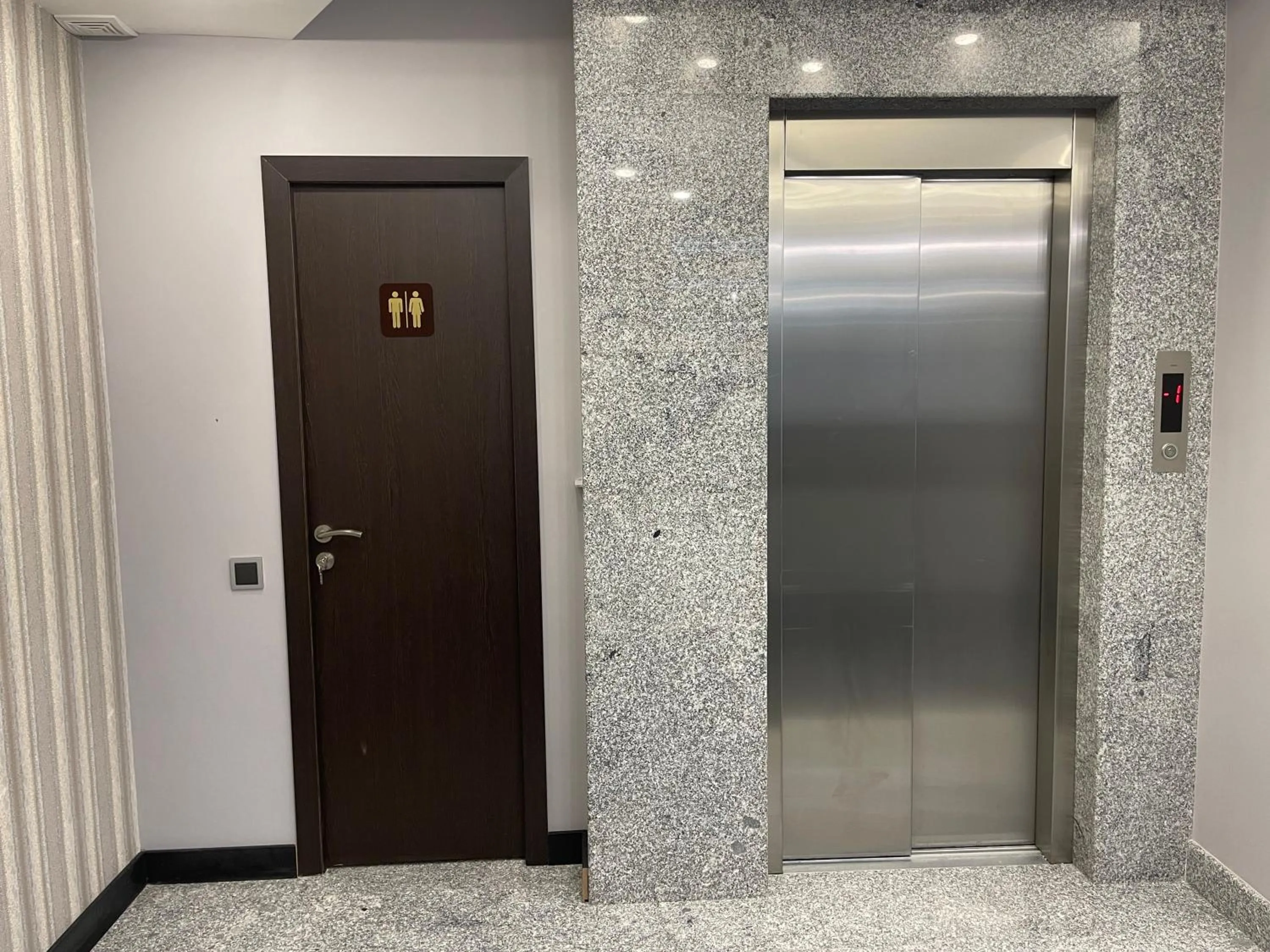 Lounge or bar in Anga Yerevan Hotel